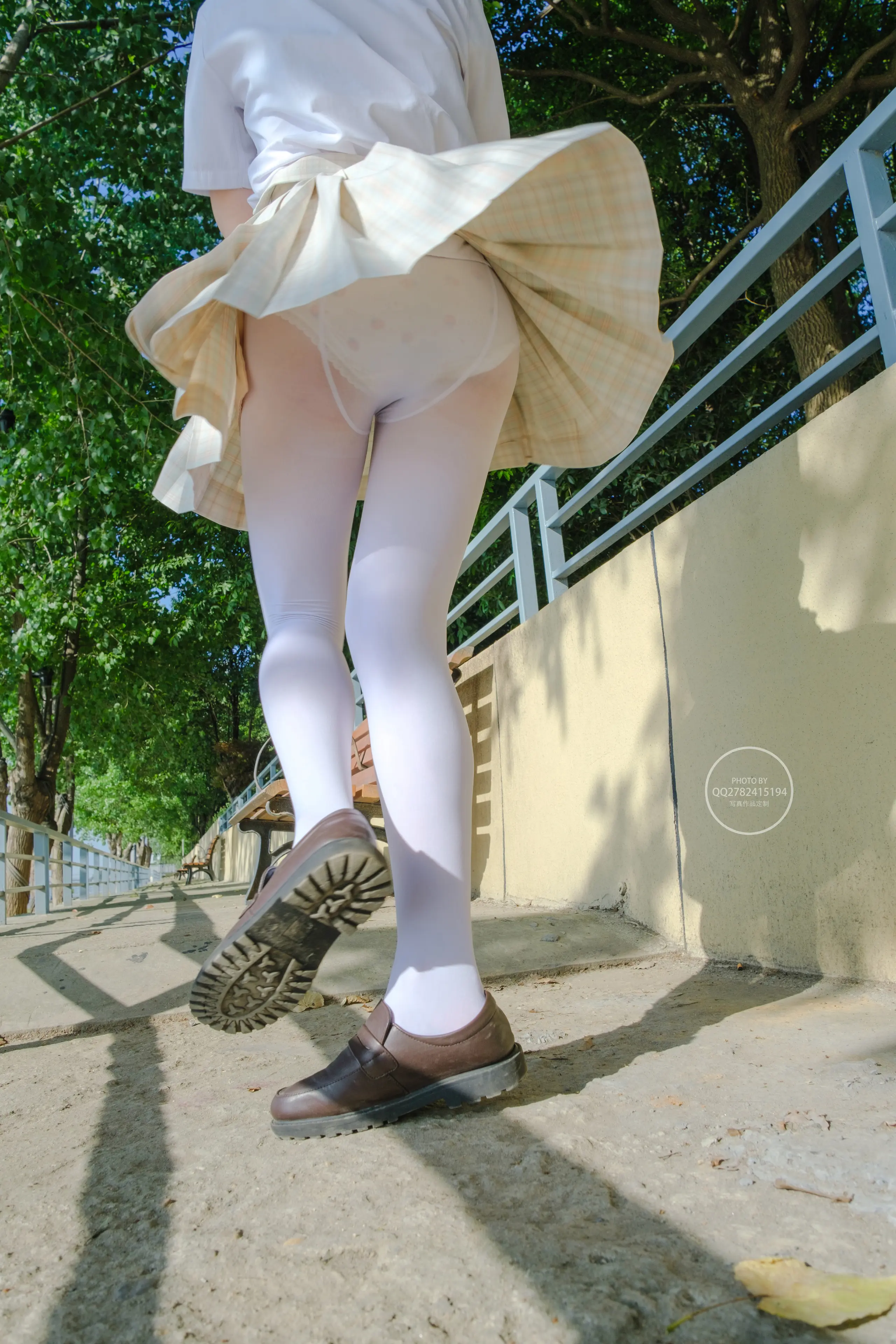 森萝财团 有料 海边JK制服白丝 [95P]