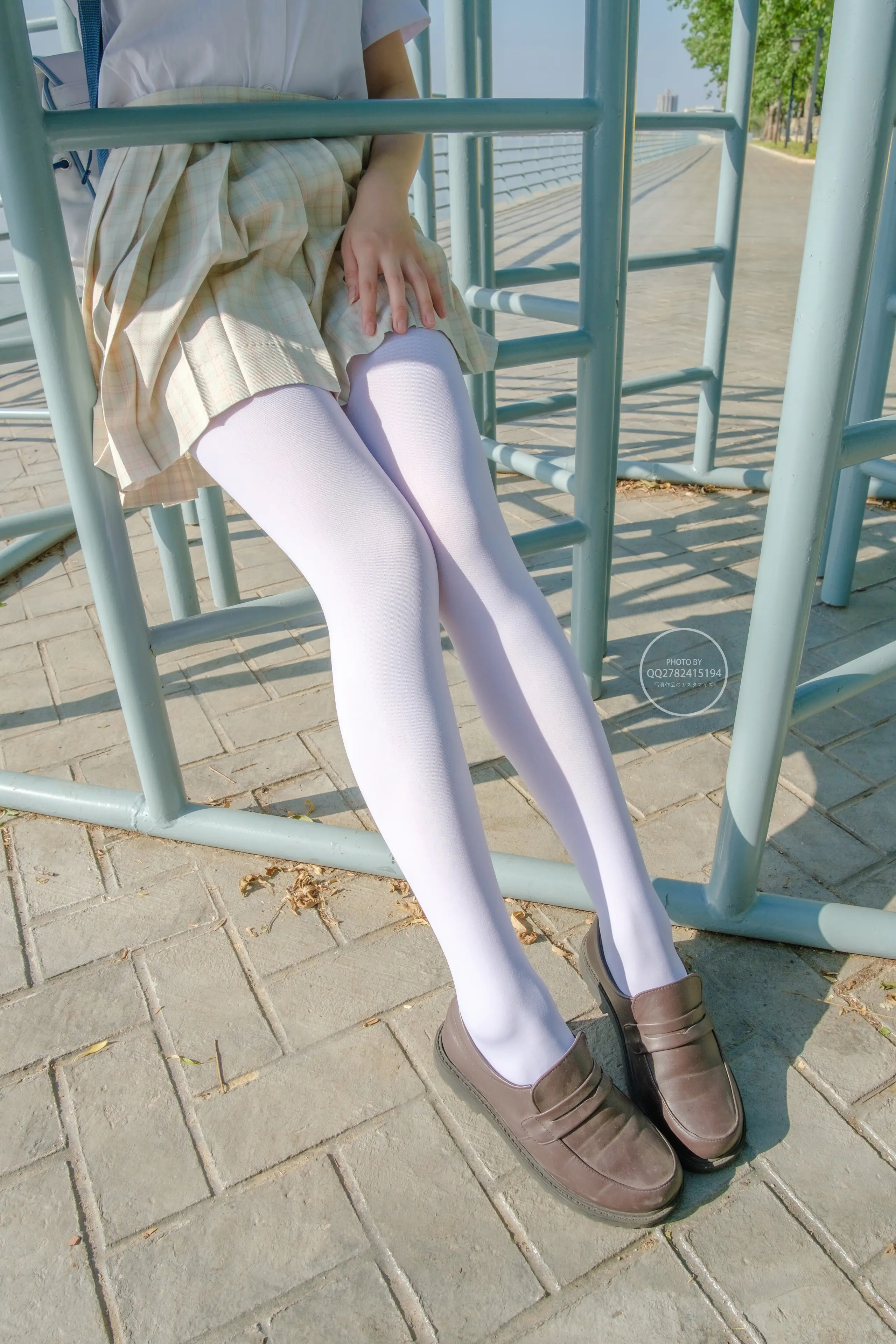 森萝财团 有料 海边JK制服白丝 [95P]