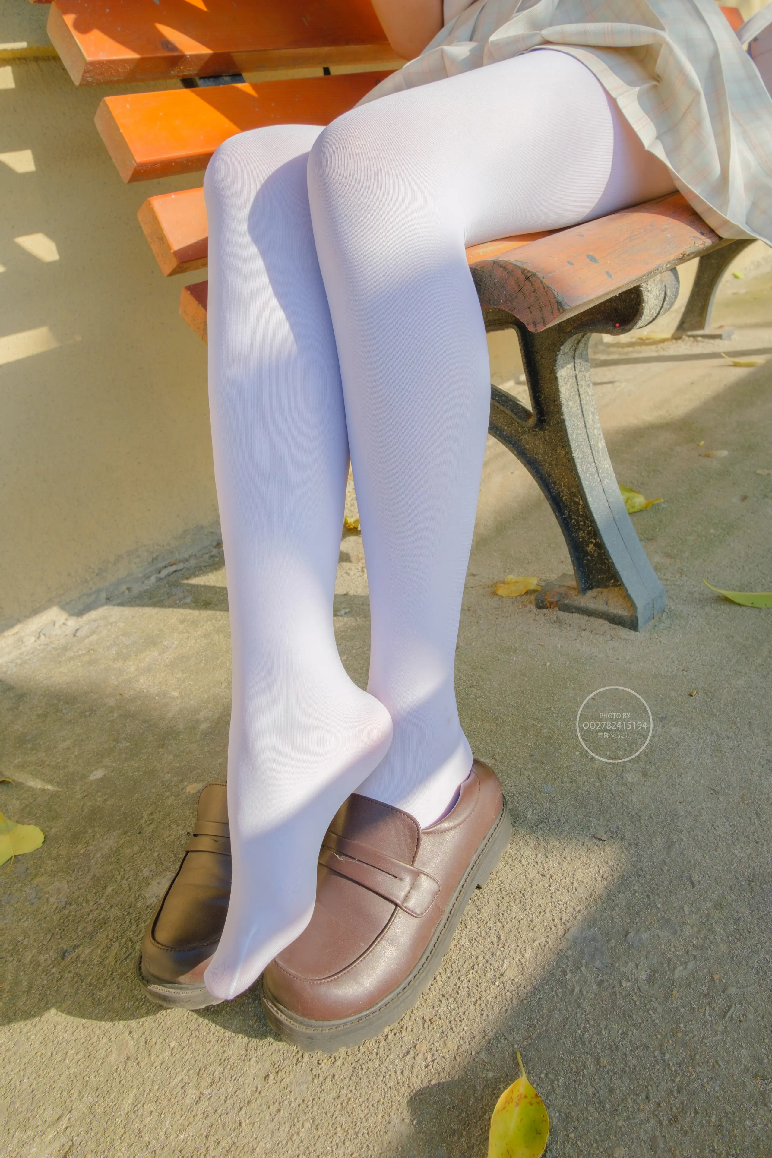 森萝财团 有料 海边JK制服白丝 [95P]