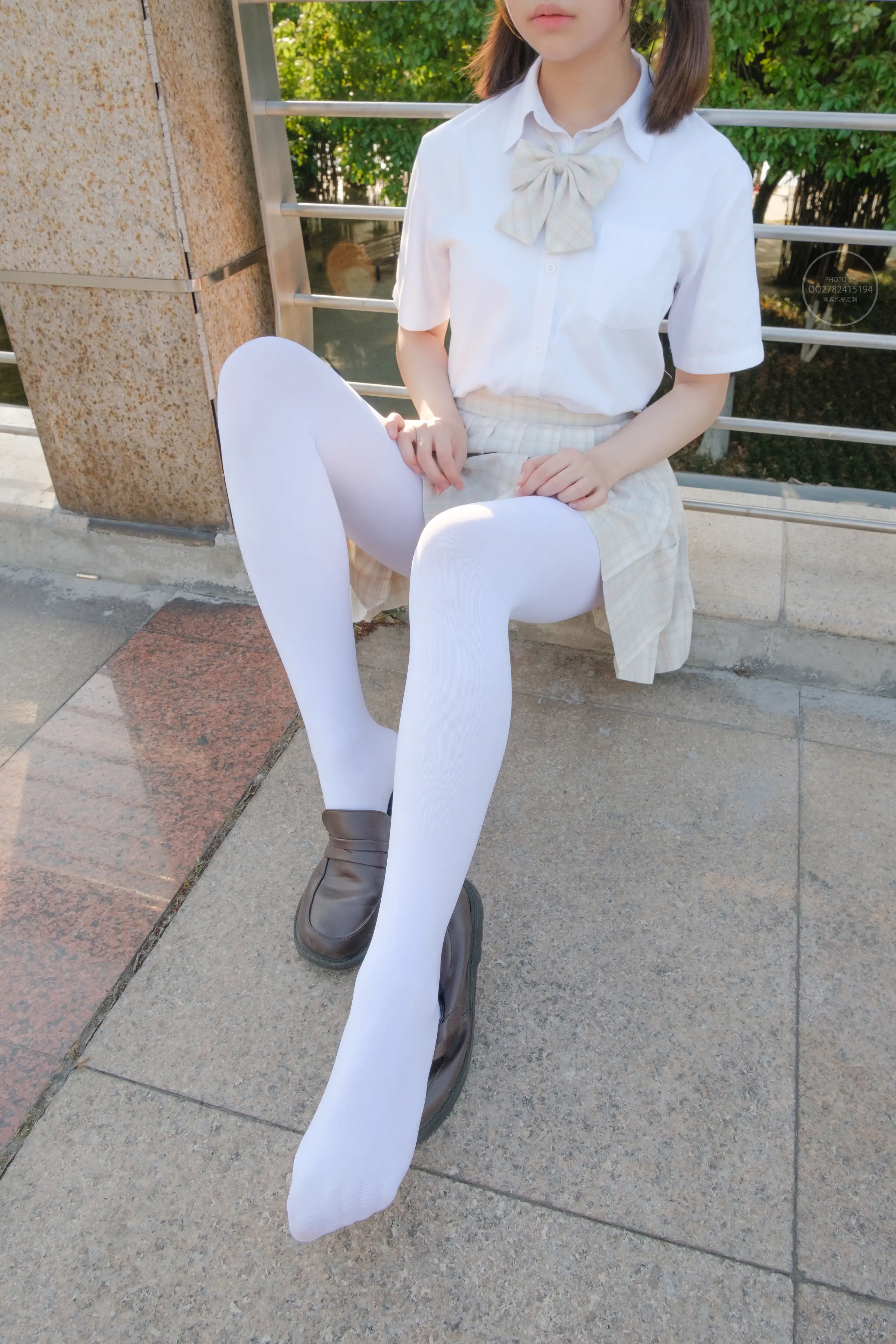 森萝财团 有料 海边JK制服白丝 [95P]