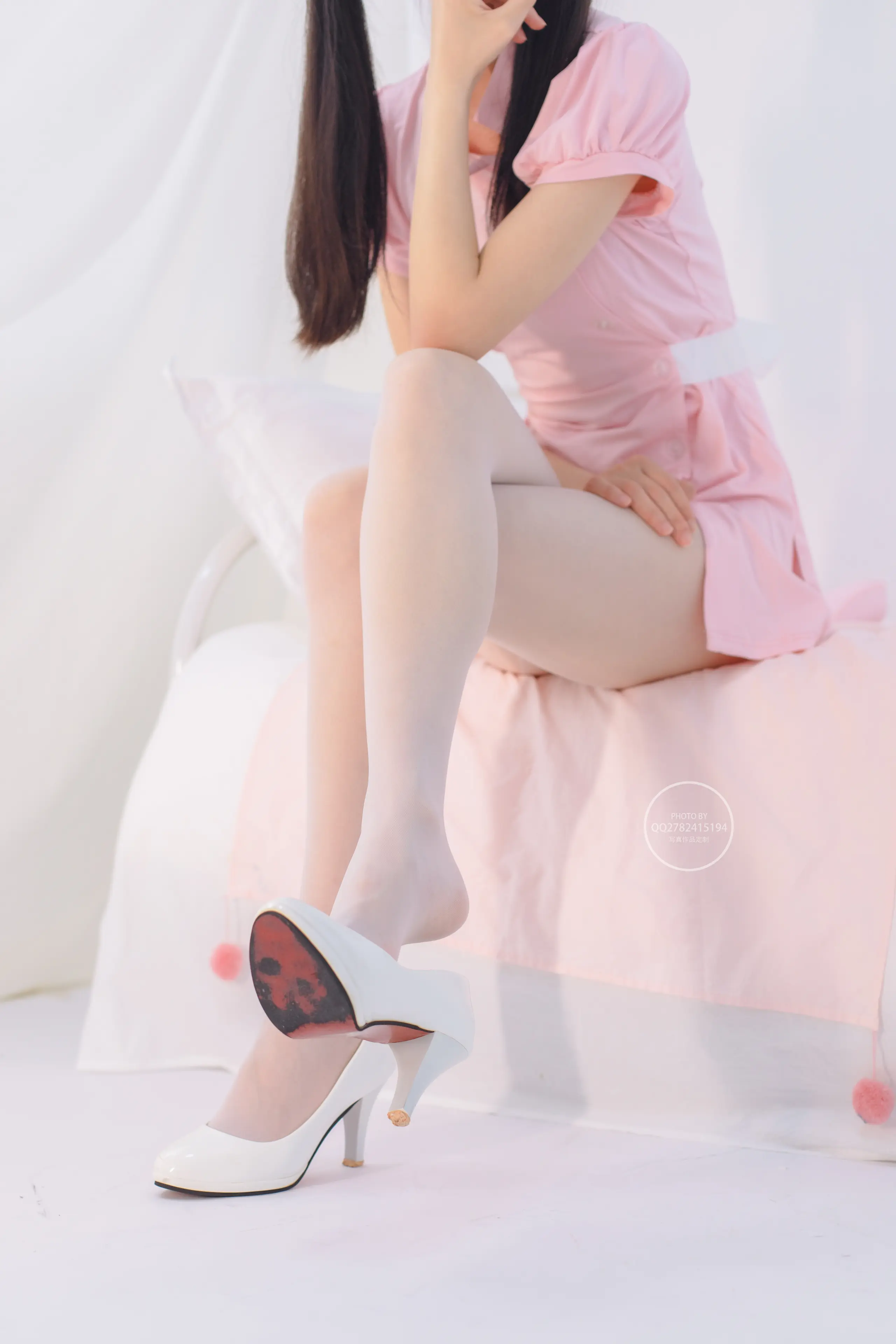 森萝财团 有料 粉嫩护士服白丝 [62P]