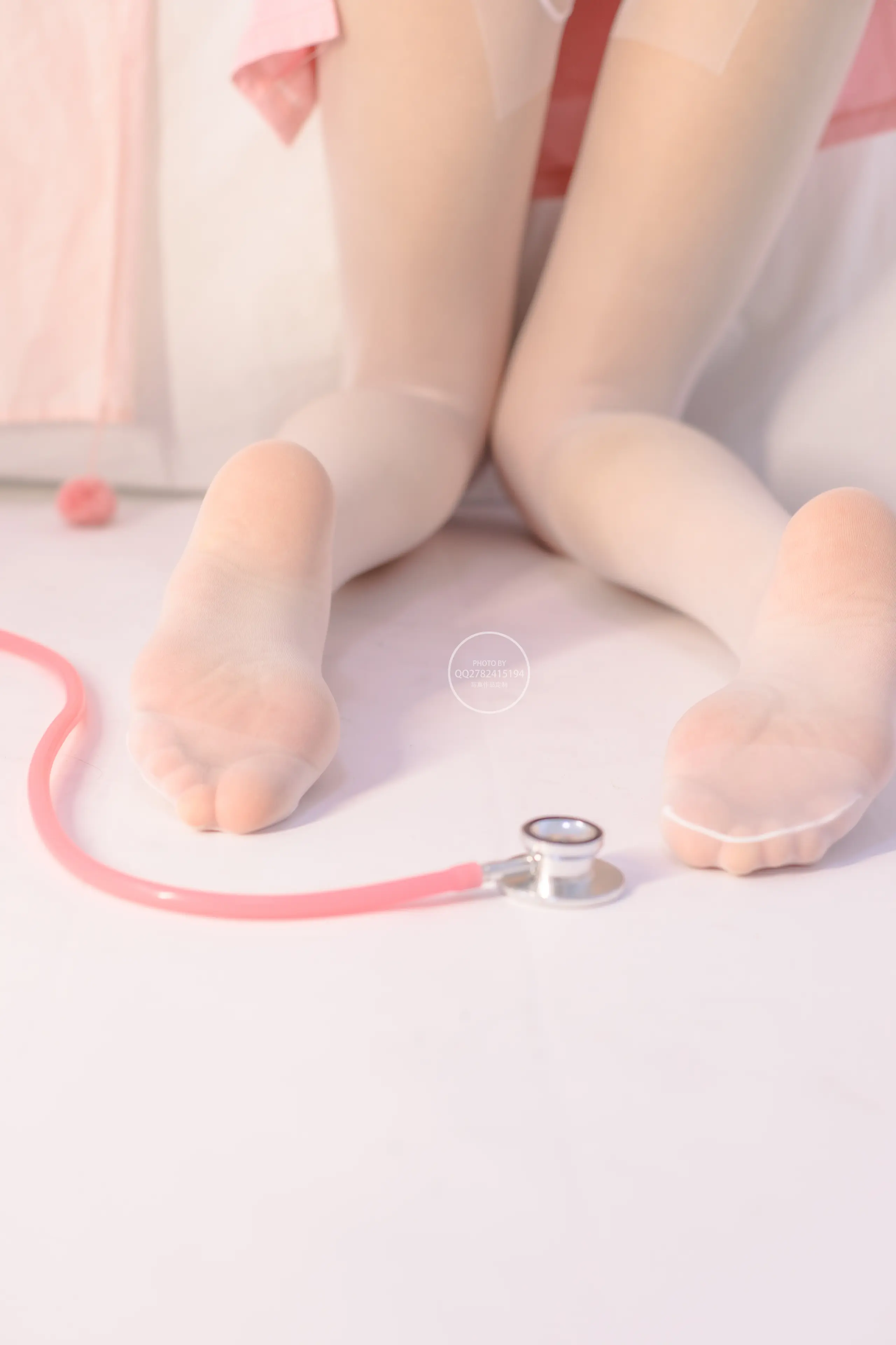 森萝财团 有料 粉嫩护士服白丝 [62P]