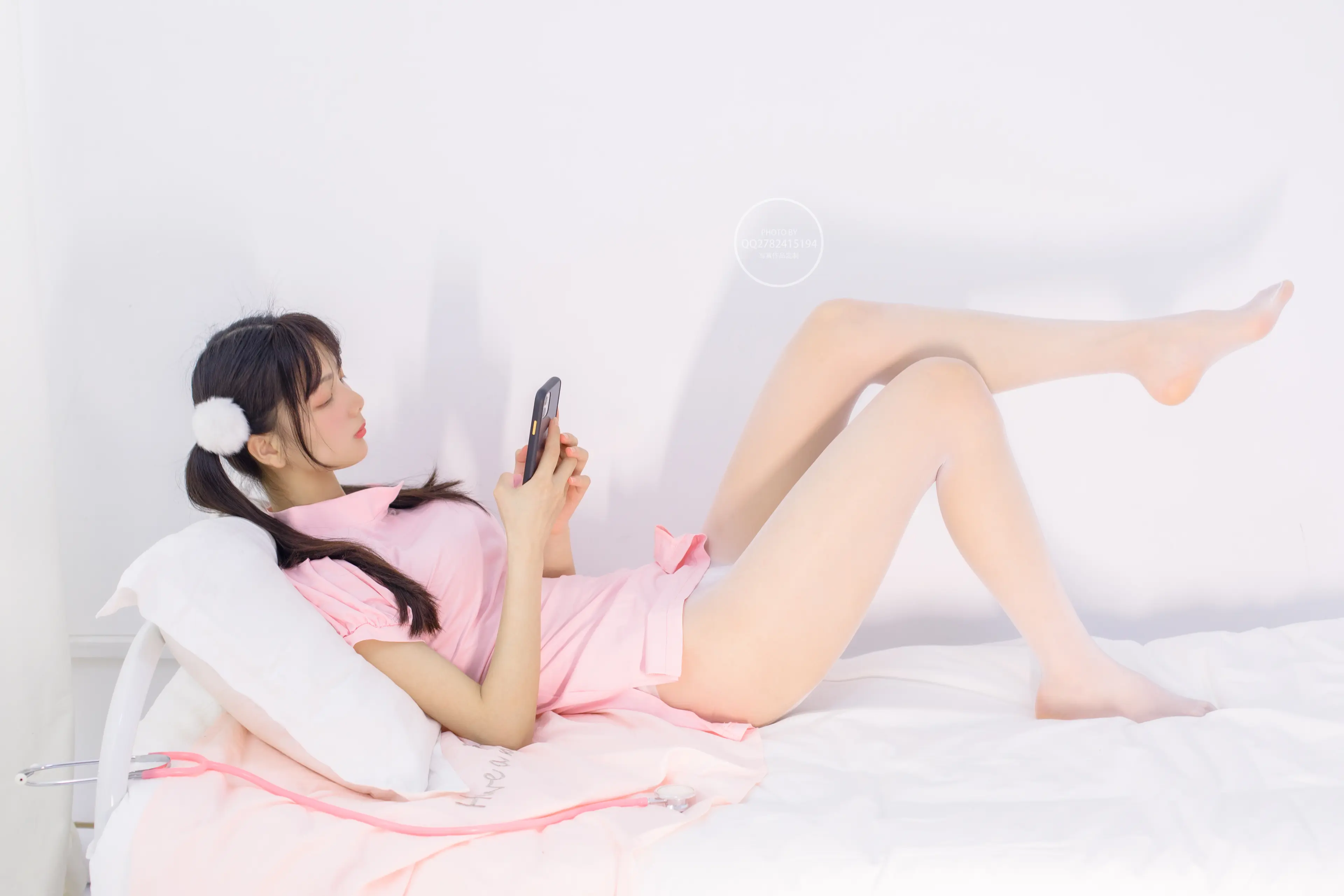 森萝财团 有料 粉嫩护士服白丝 [62P]