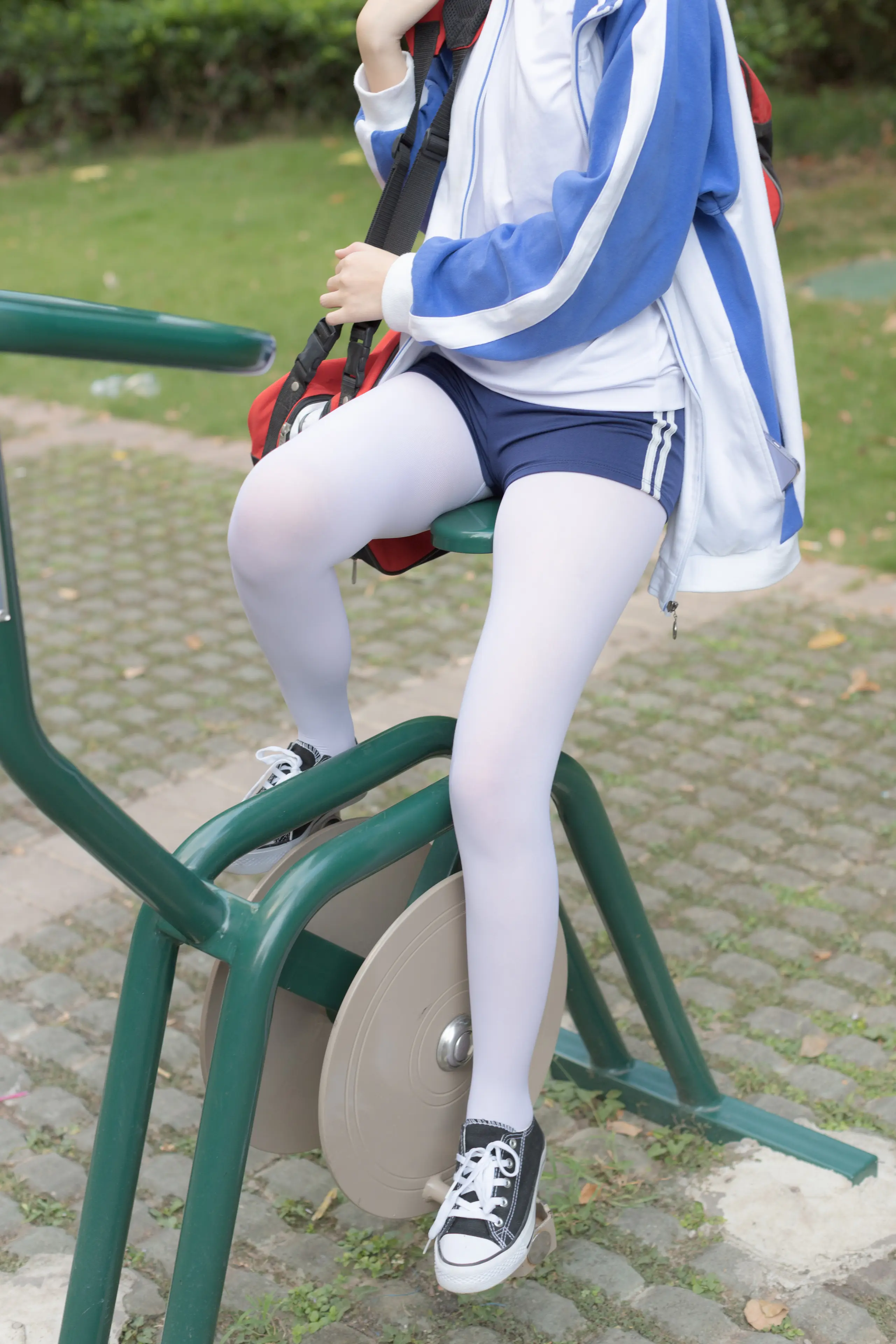 森萝财团 無料 健身少 [19P]