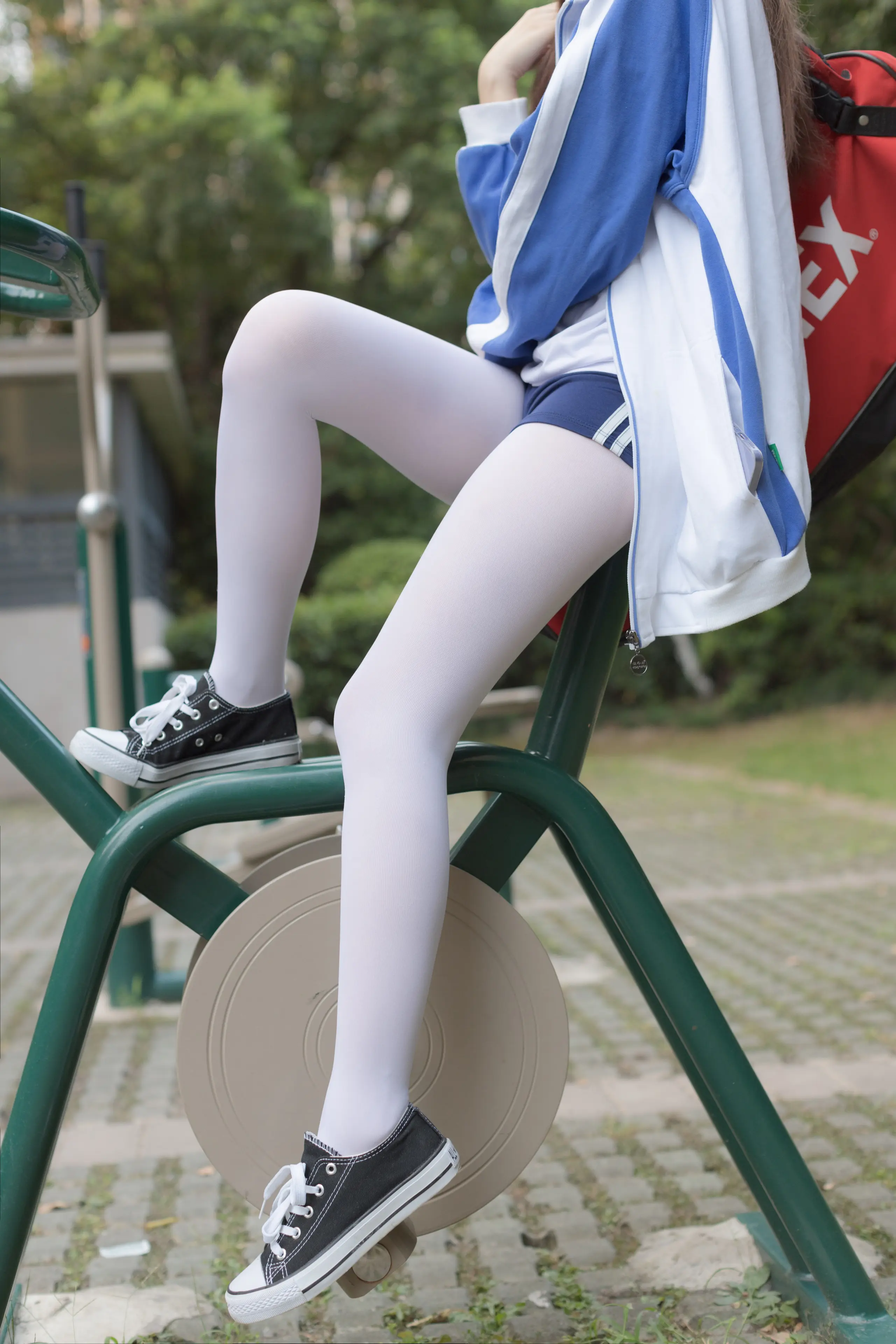 森萝财团 無料 健身少 [19P]