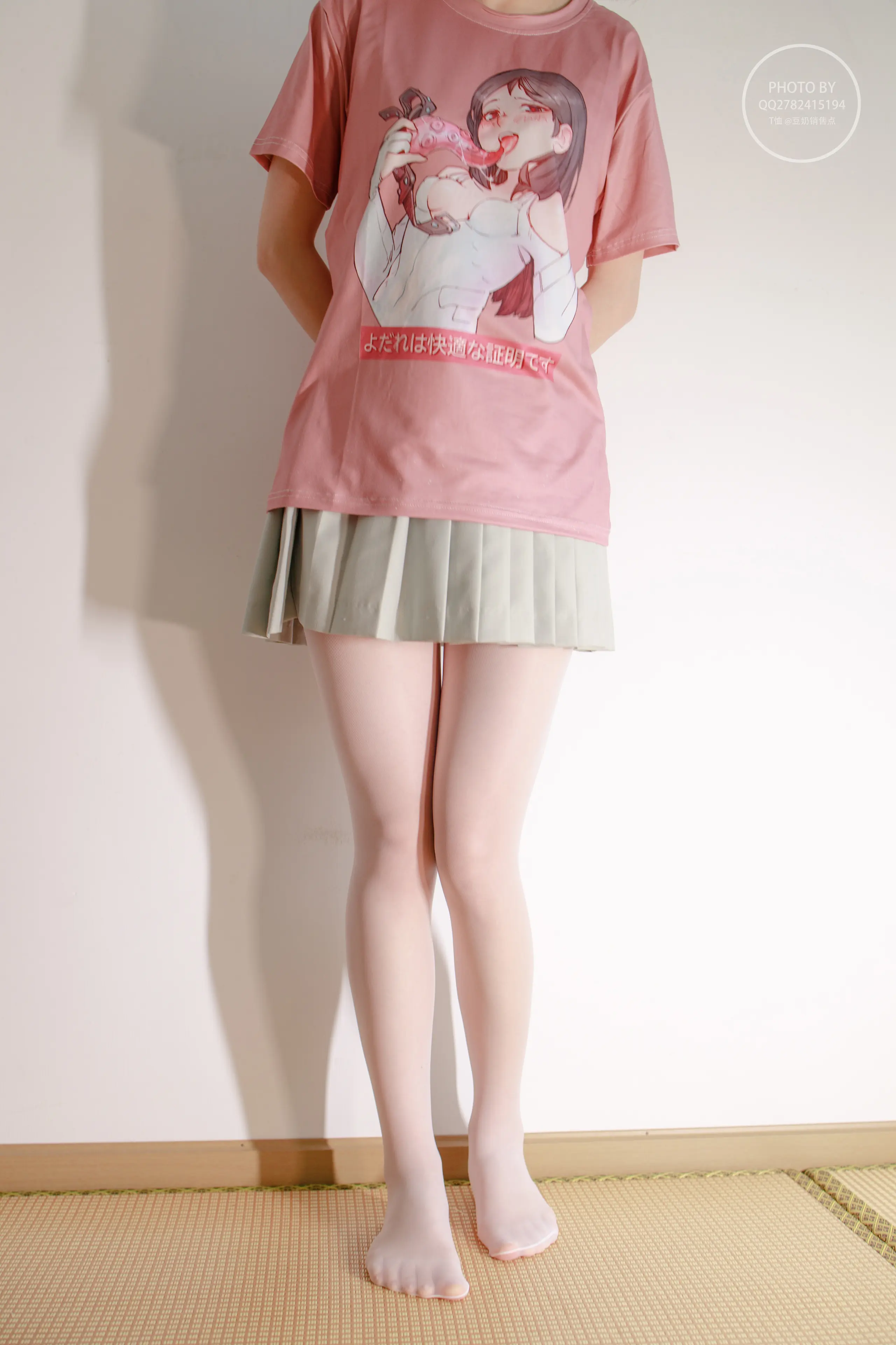 森萝财团 無料 凉席上的白丝美少 [40P]