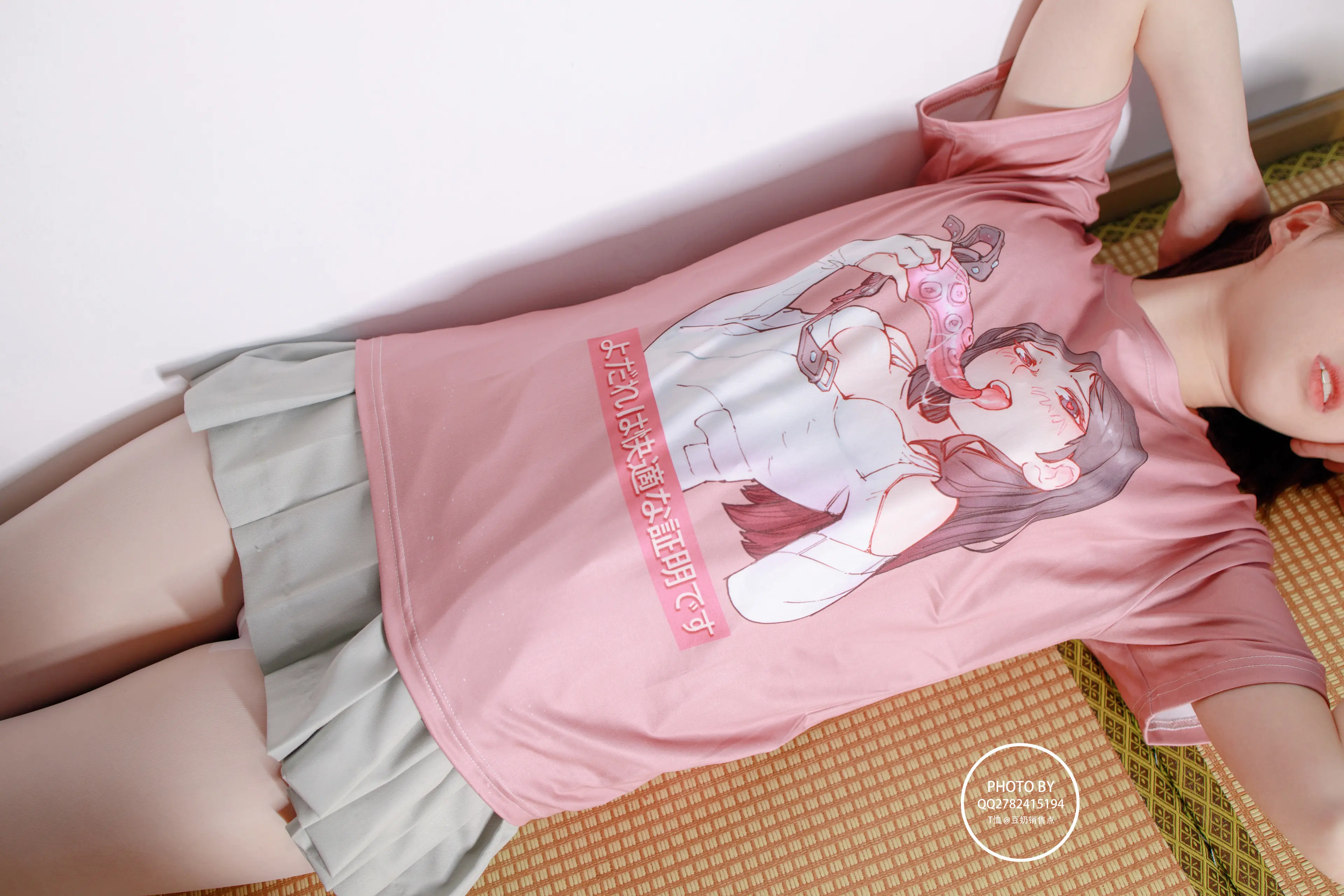 森萝财团 無料 凉席上的白丝美少 [40P]