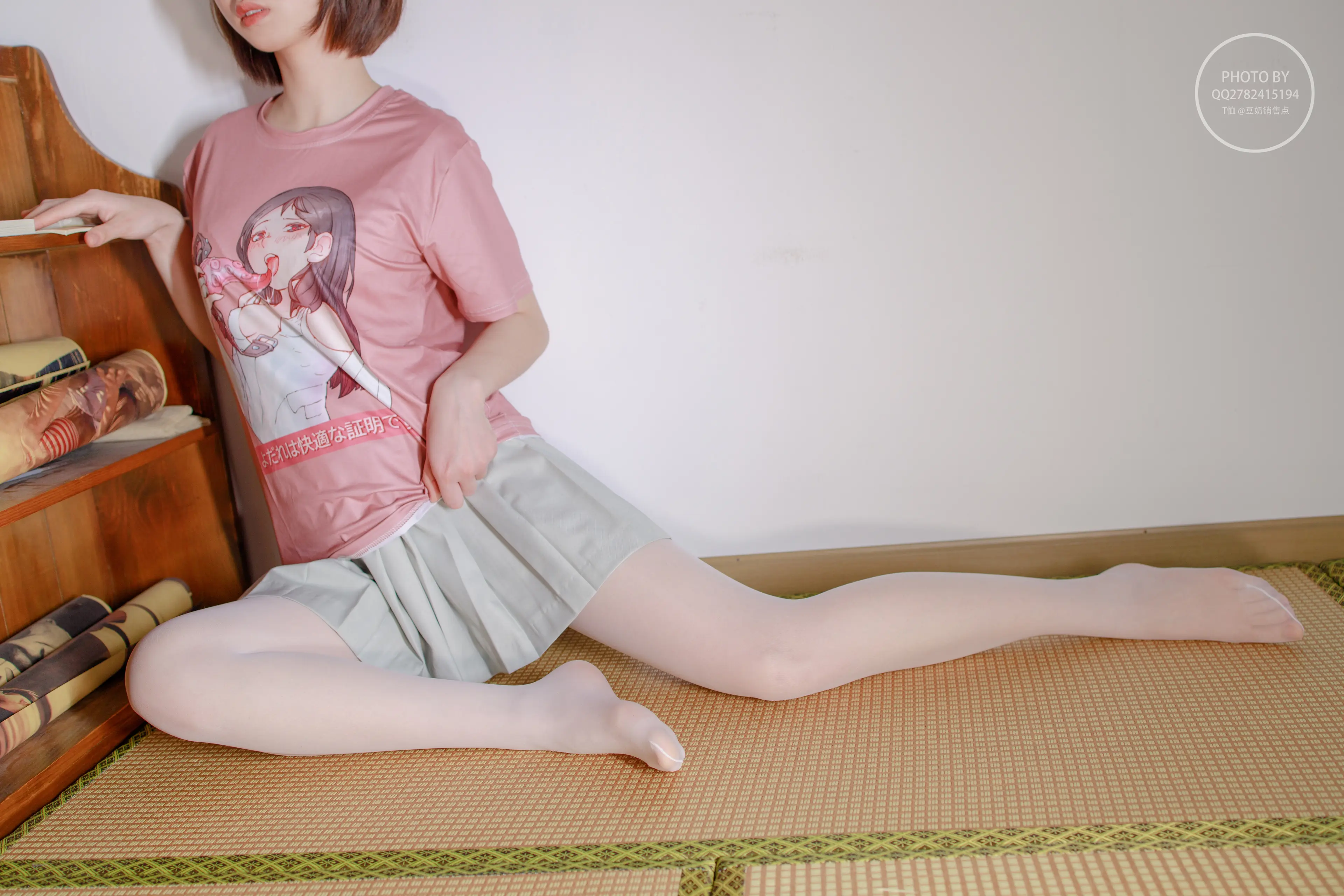 森萝财团 無料 凉席上的白丝美少 [40P]