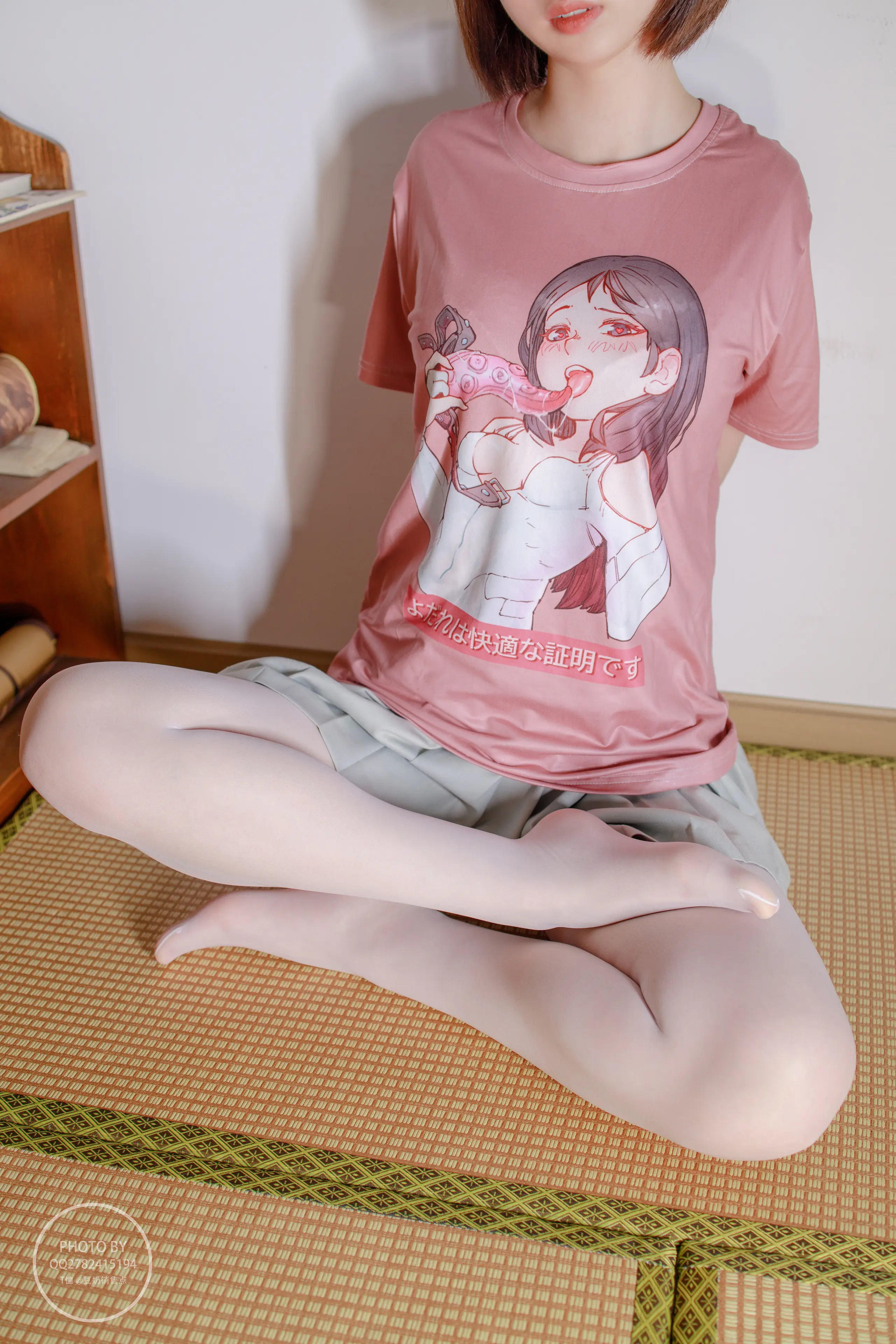 森萝财团 無料 凉席上的白丝美少 [40P]