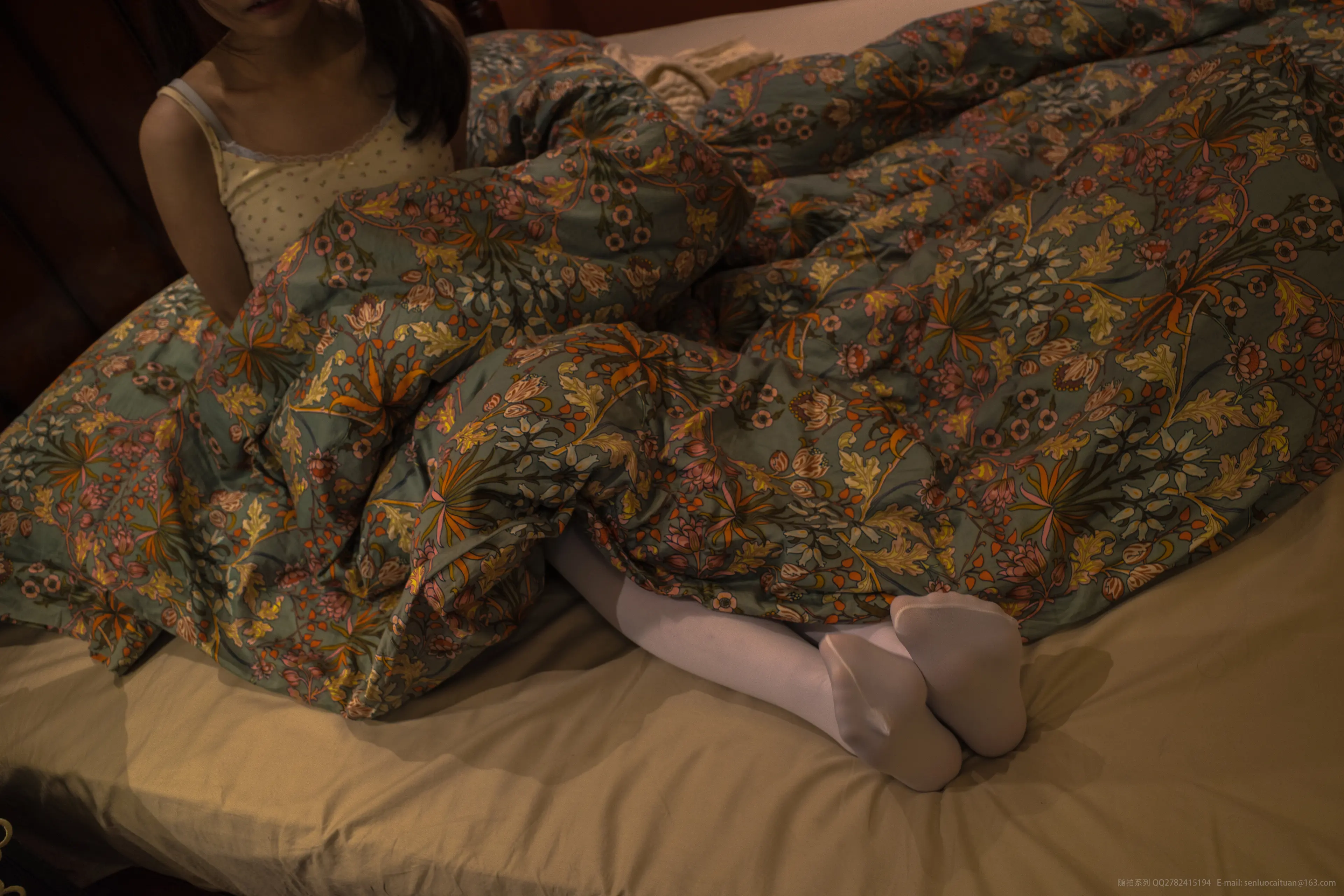 森萝财团 番外 001 小香 白丝80D [77P]