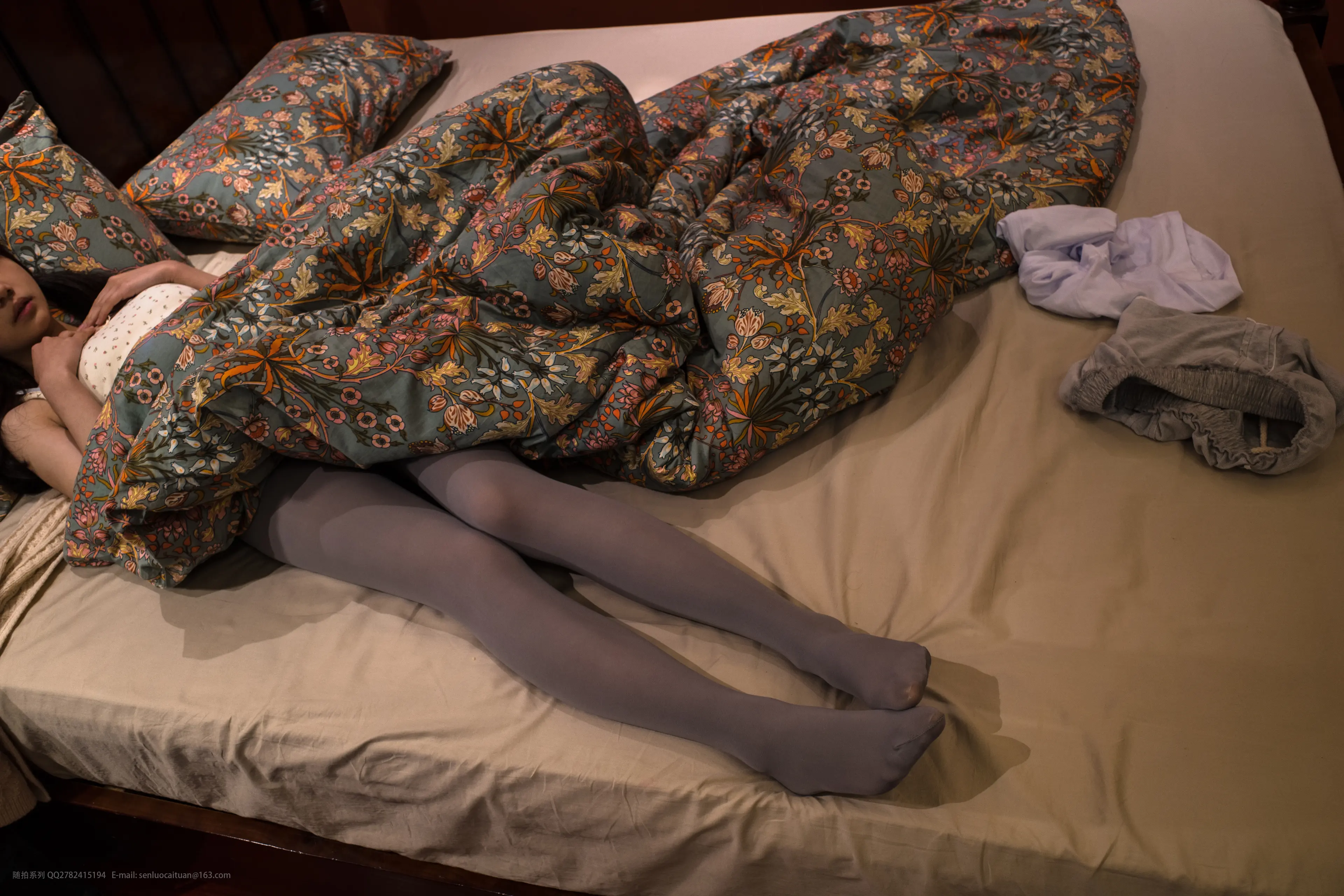 森萝财团 番外 001 小香 白丝80D [77P]