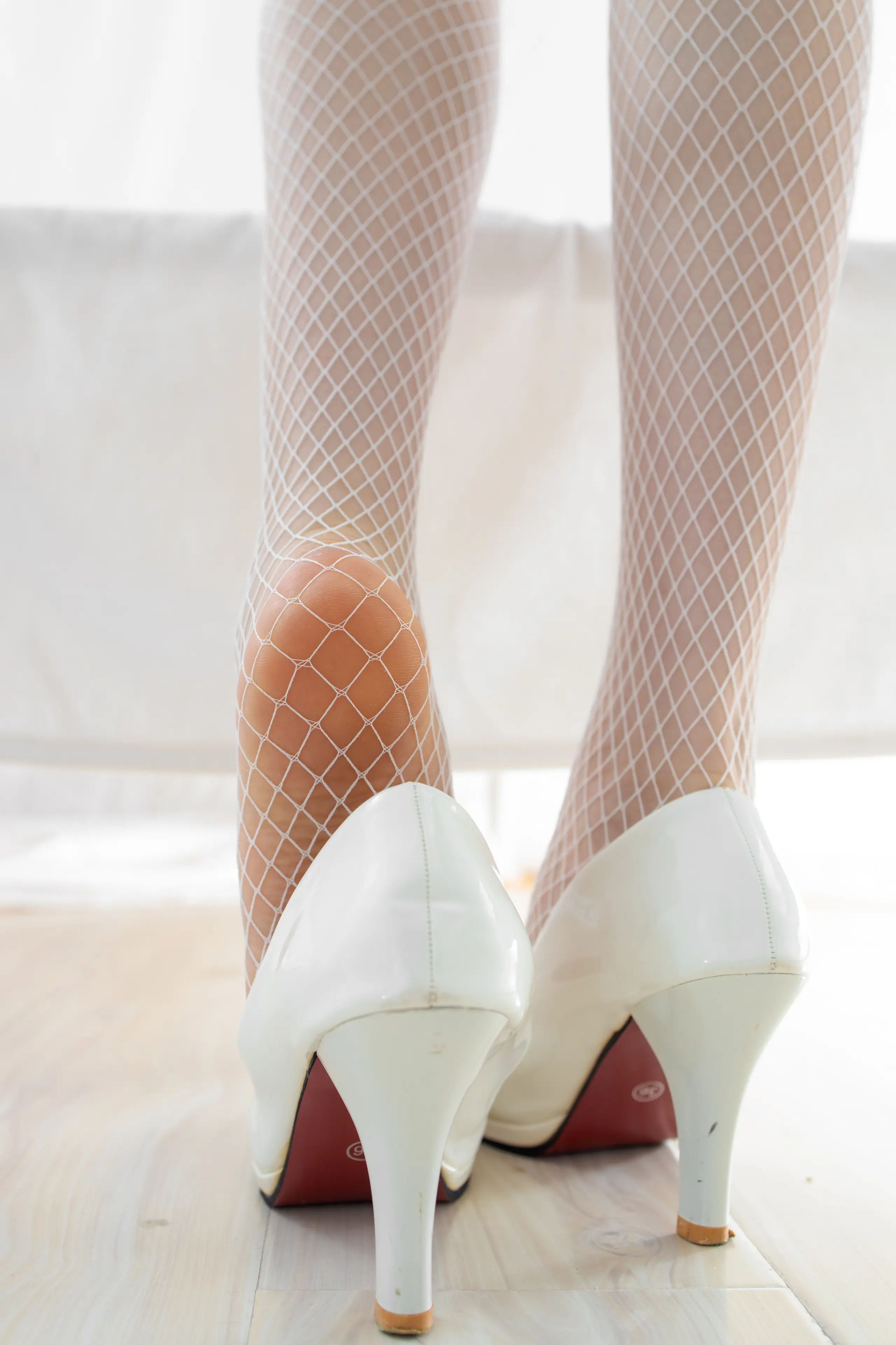 森萝财团 AIKA   精油女仆 [73P]