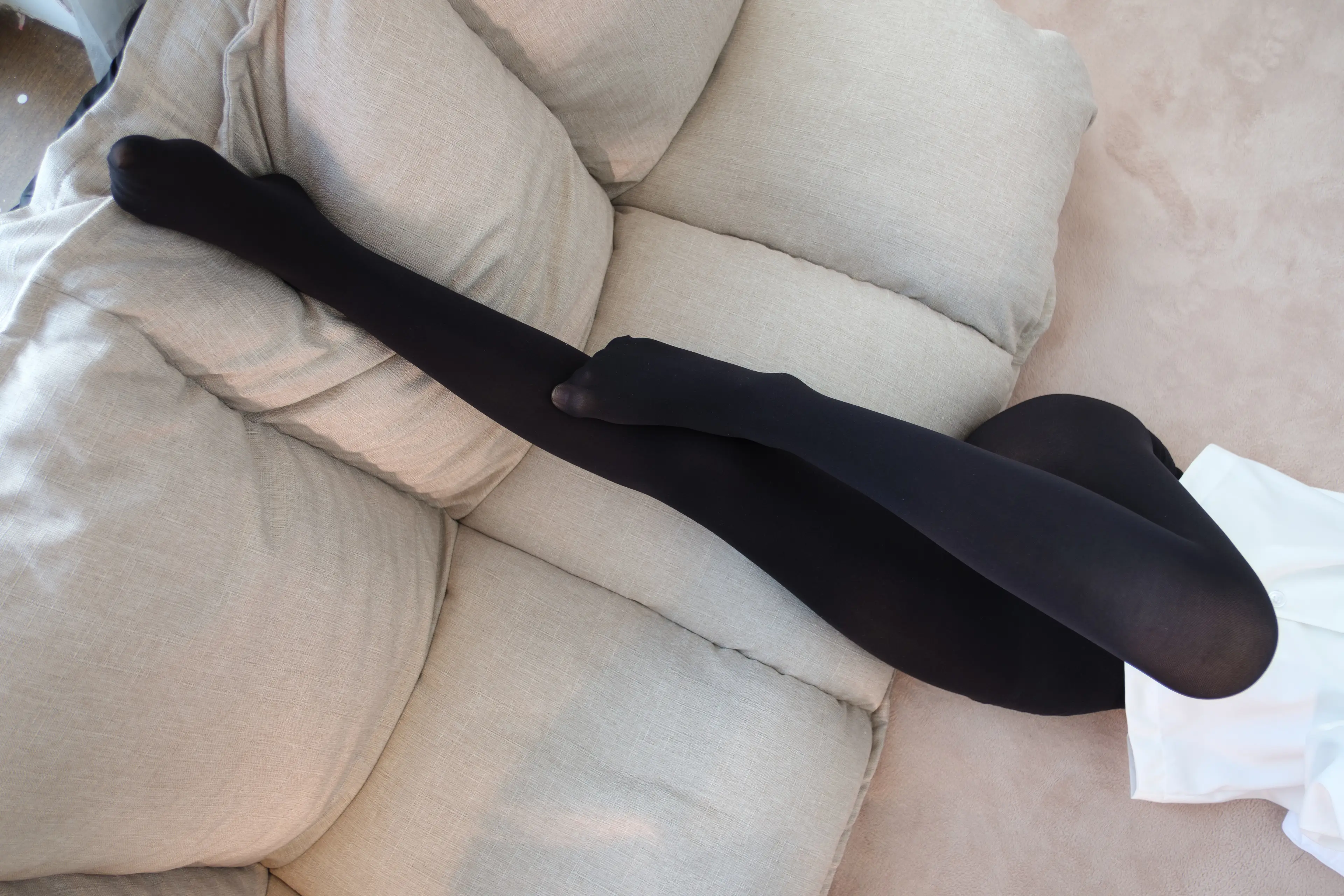 森萝财团 ALPHA 包臀黑丝 [135P]