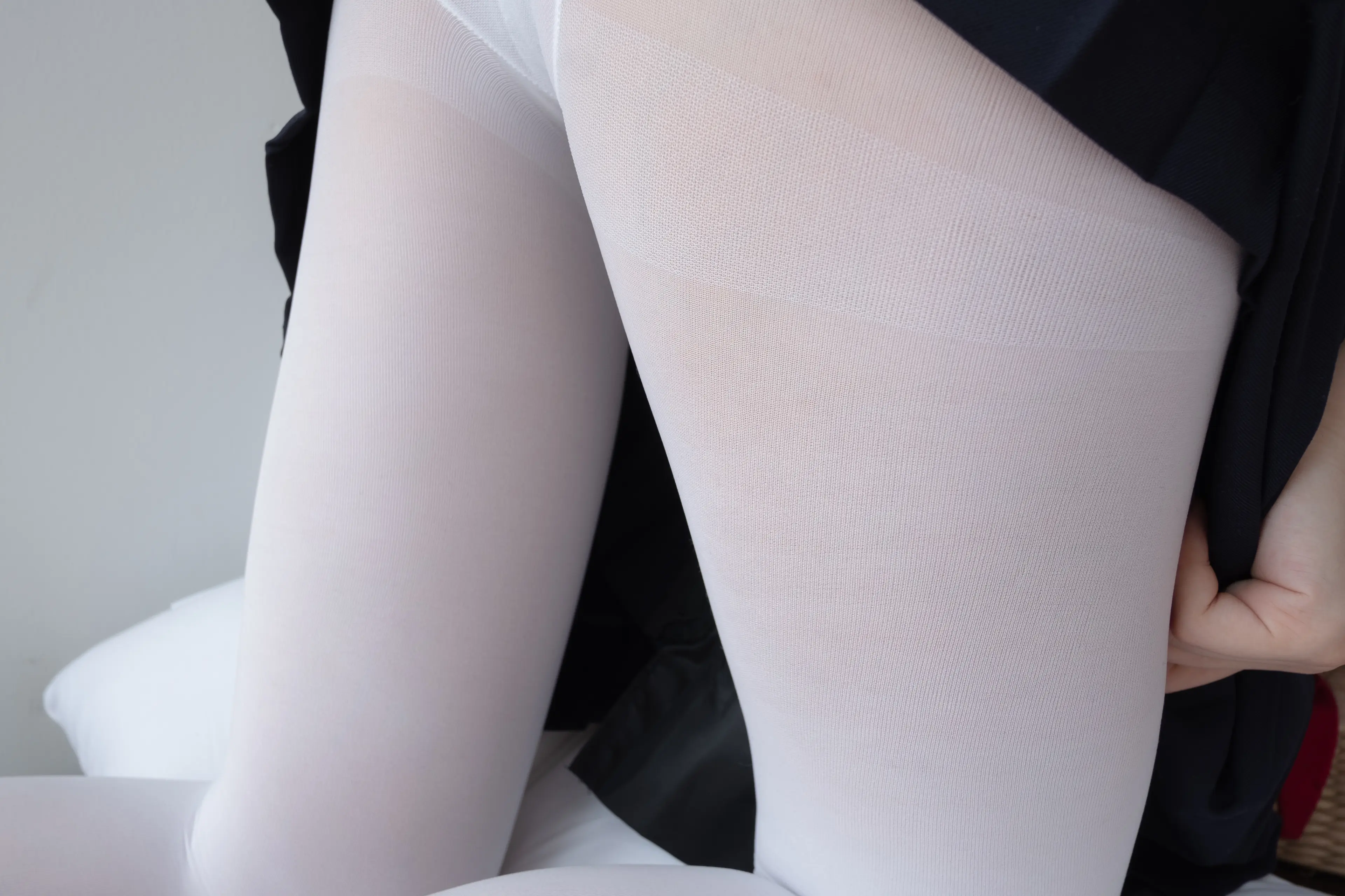 森萝财团 ALPHA 白丝水手服 [144P]