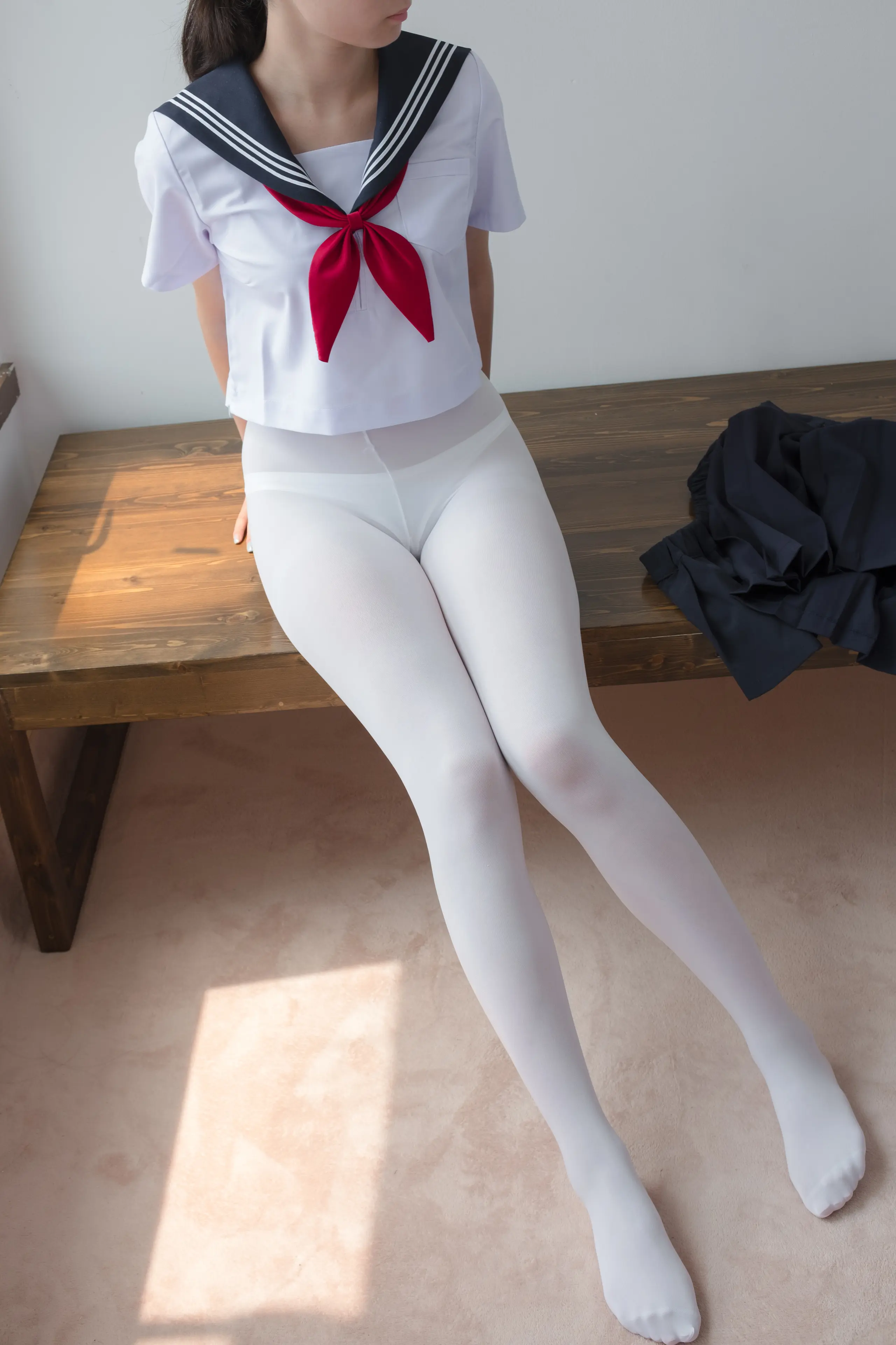 森萝财团 ALPHA 白丝水手服 [144P]