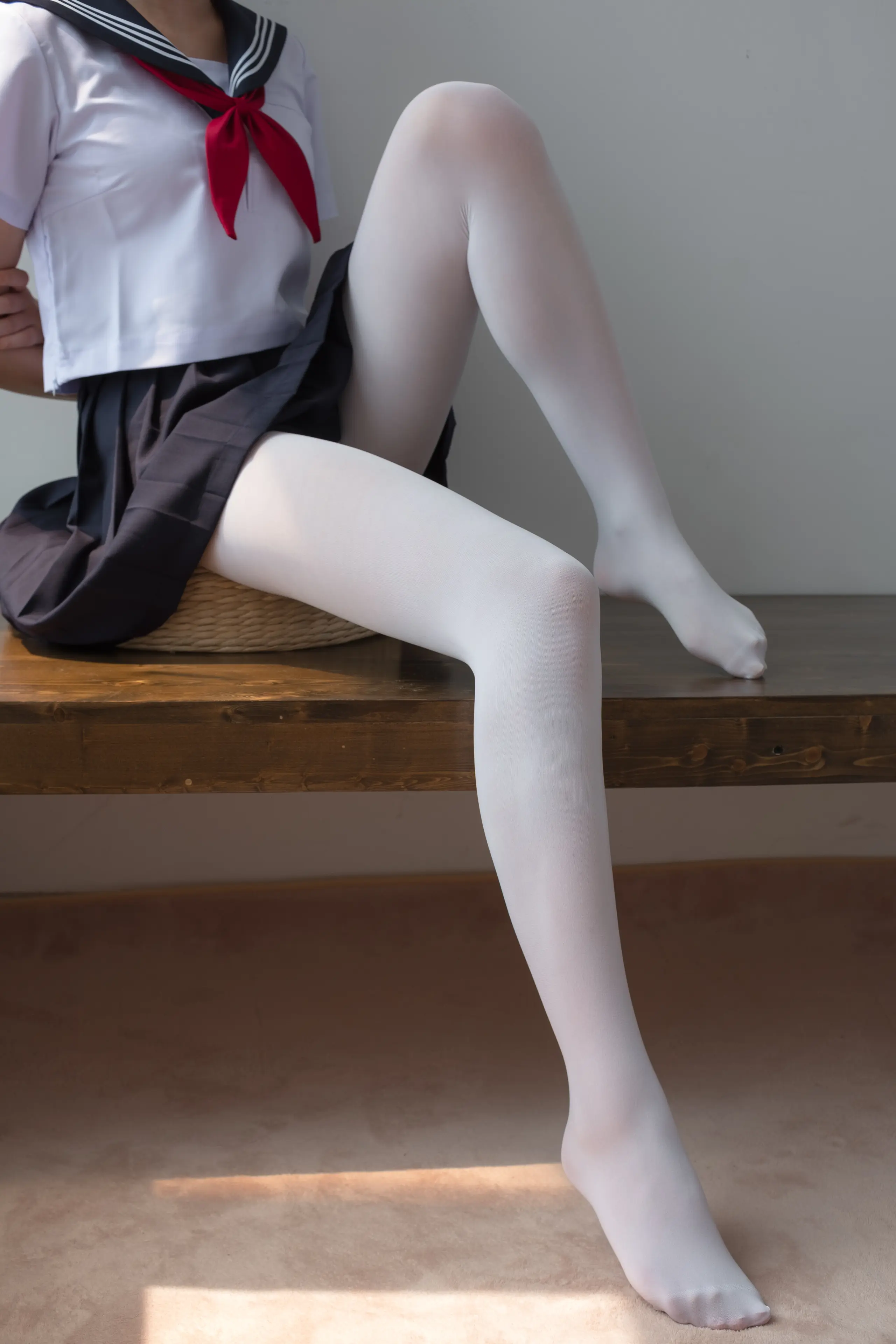 森萝财团 ALPHA 白丝水手服 [144P]