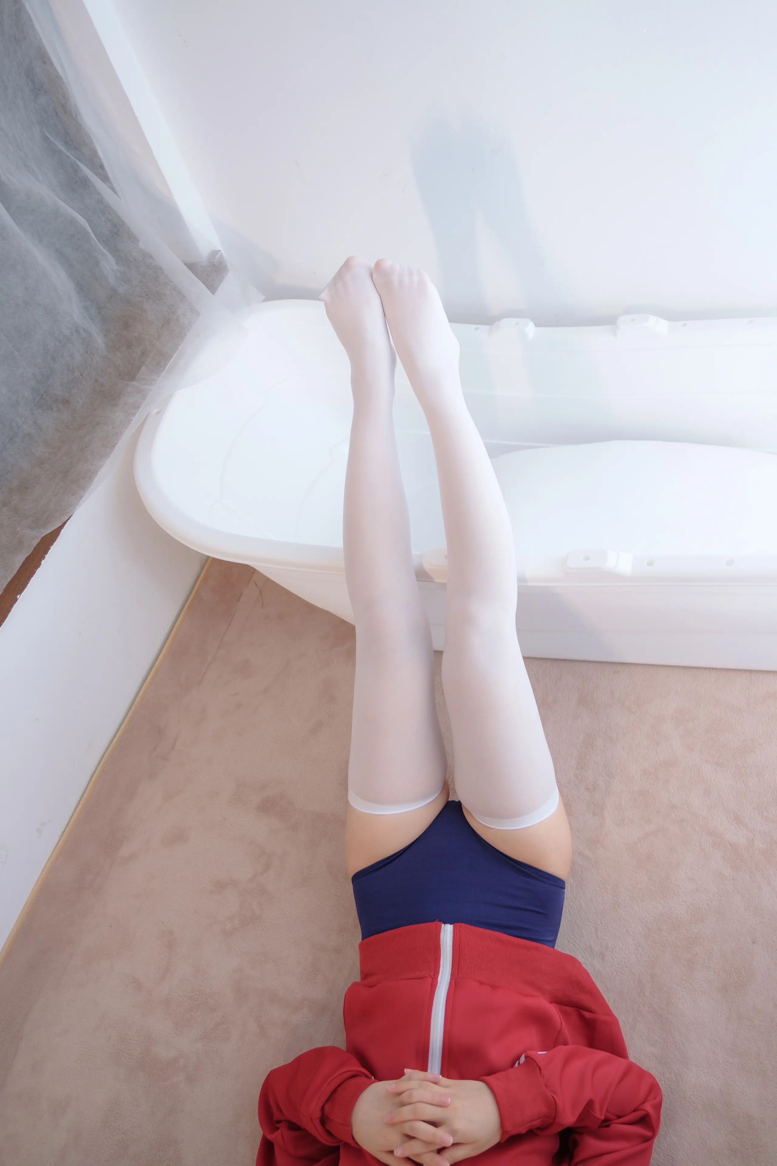 森萝财团 ALPHA 白丝红衣死库水 [76P]