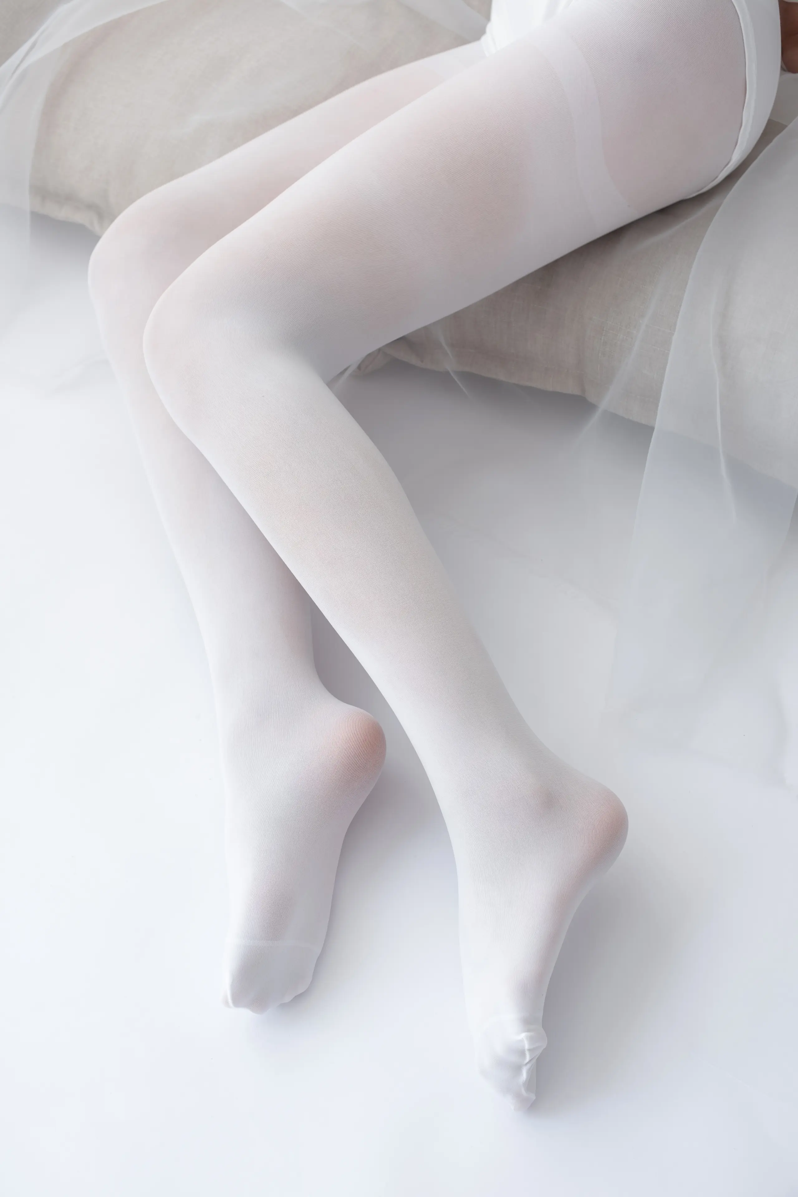 森萝财团 ALPHA 纯白丝足 纯纯的爱 [156P]