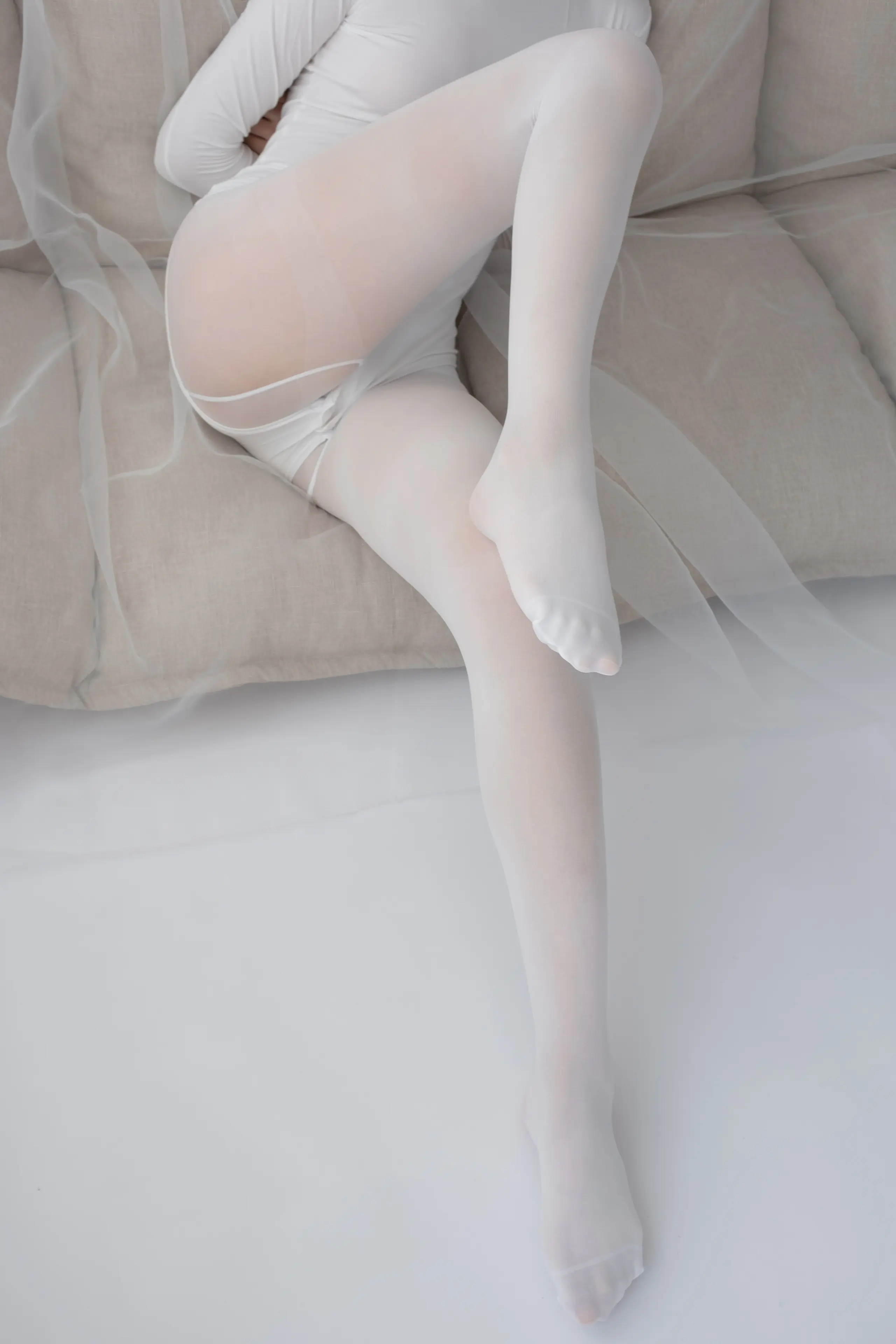 森萝财团 ALPHA 纯白丝足 纯纯的爱 [156P]