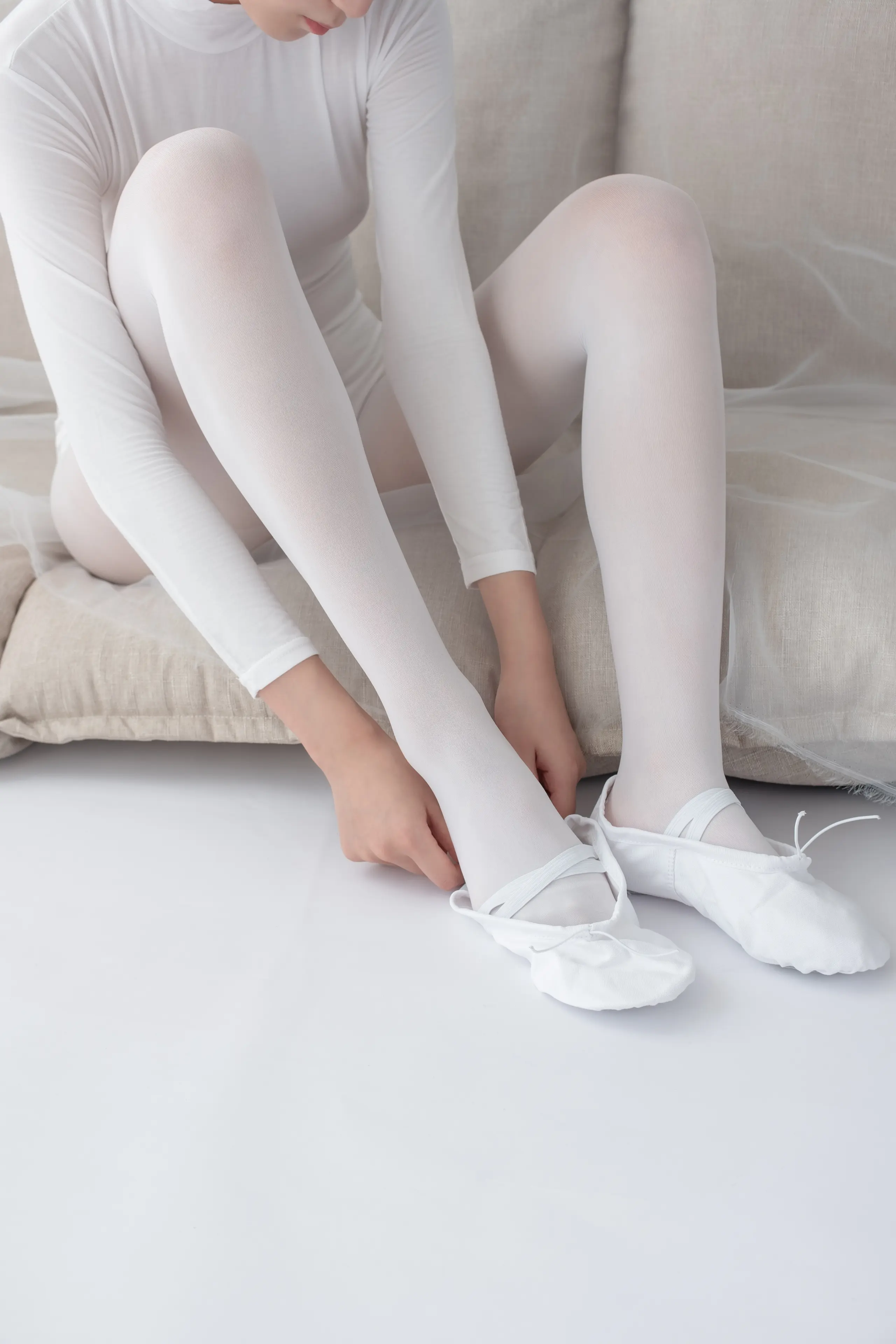 森萝财团 ALPHA 纯白丝足 纯纯的爱 [156P]