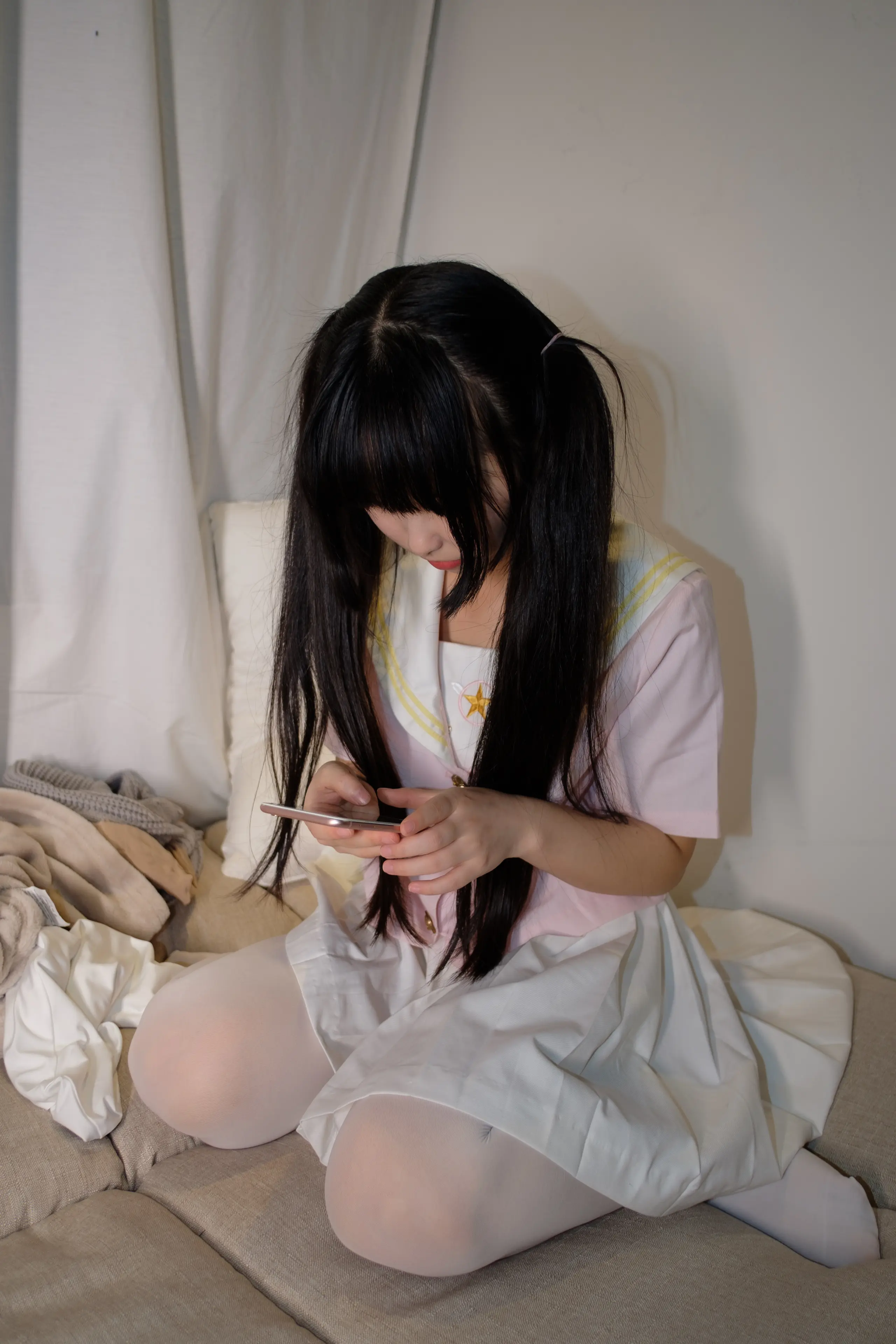 森萝财团 ALPHA 酒店粉红女孩SM白丝 [102P]