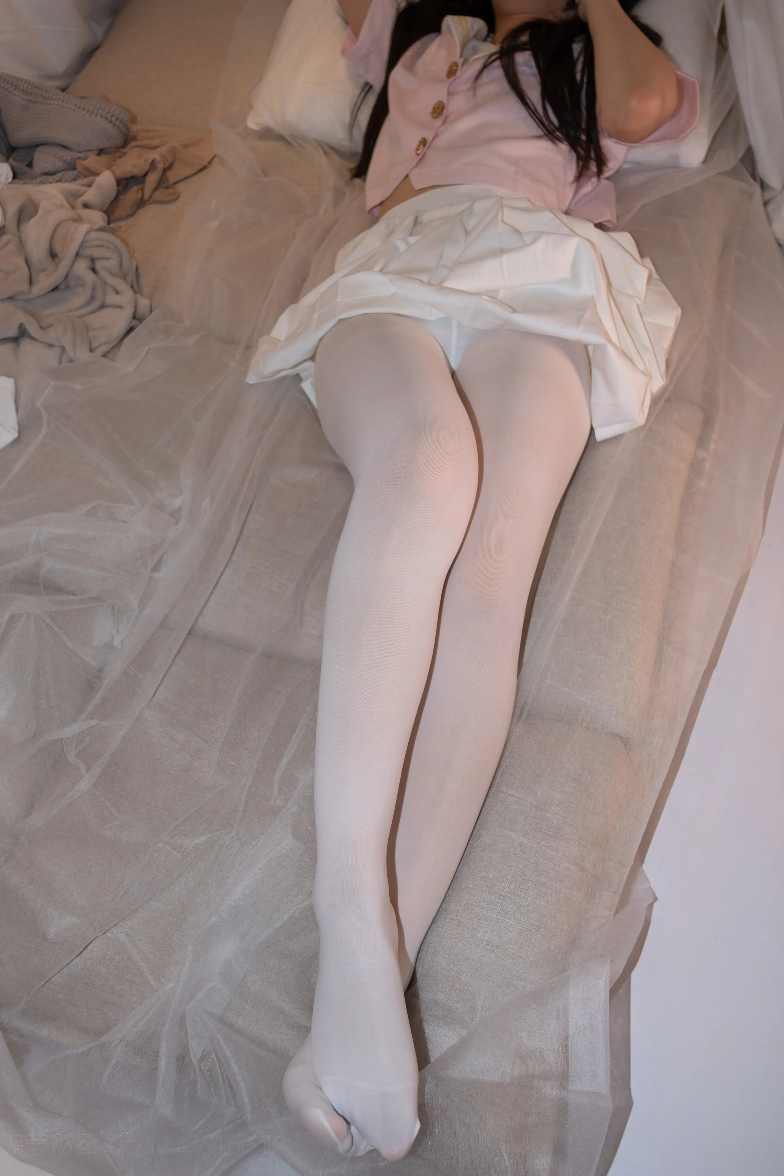 森萝财团 ALPHA 酒店粉红女孩SM白丝 [102P]