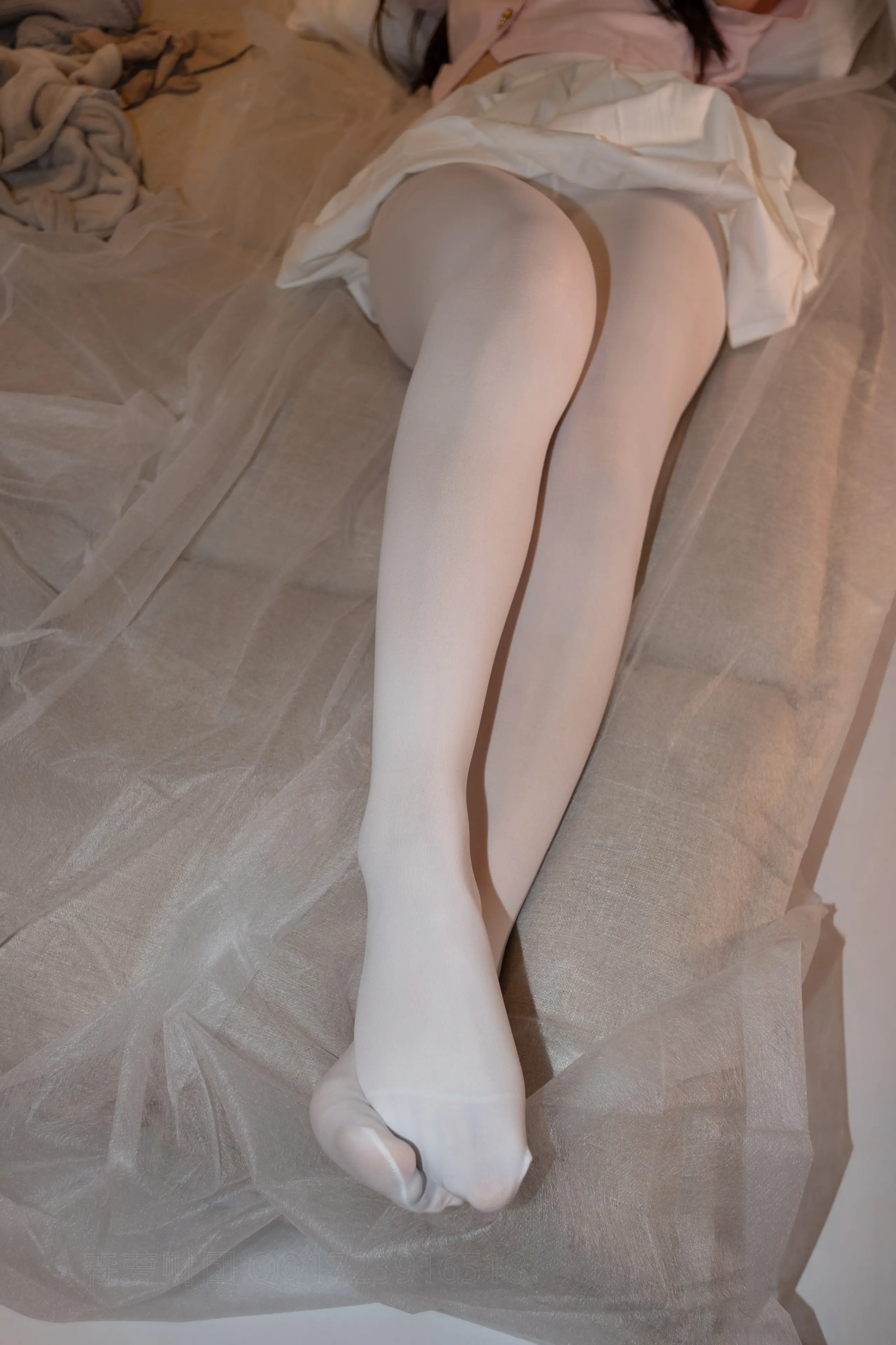 森萝财团 ALPHA 酒店粉红女孩SM白丝 [102P]