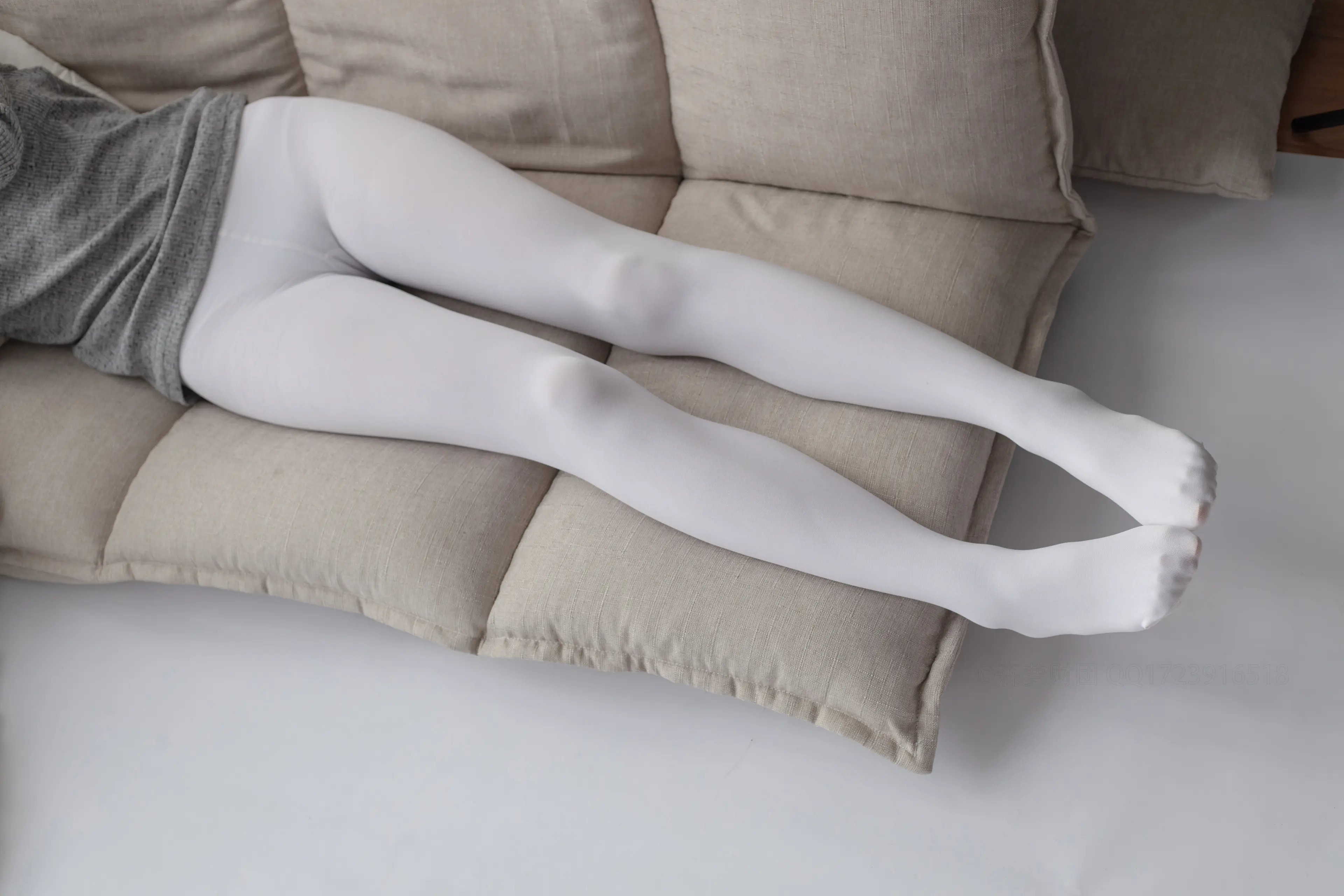 森萝财团 ALPHA 青涩性感 [141P]