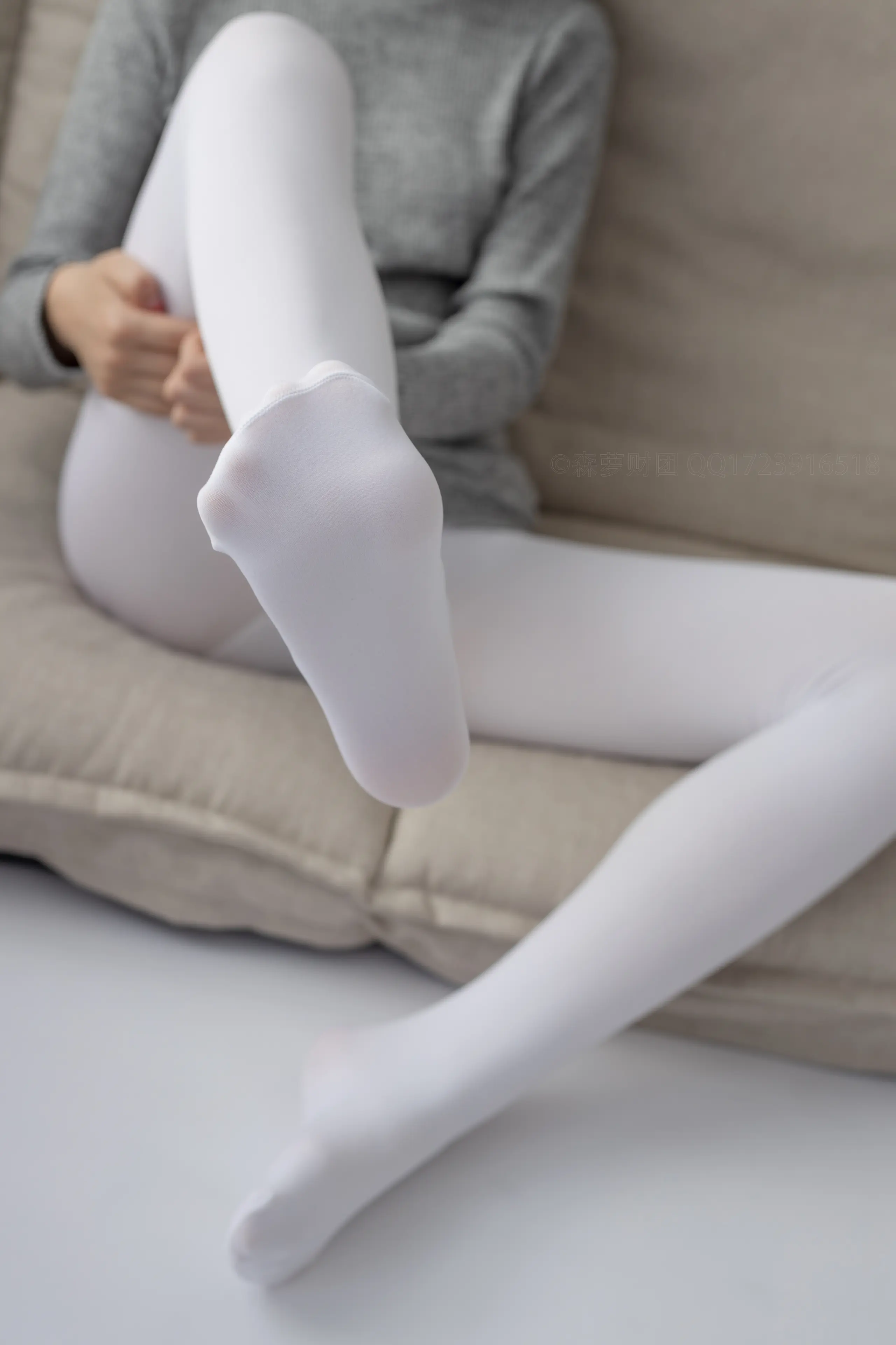 森萝财团 ALPHA 青涩性感 [141P]