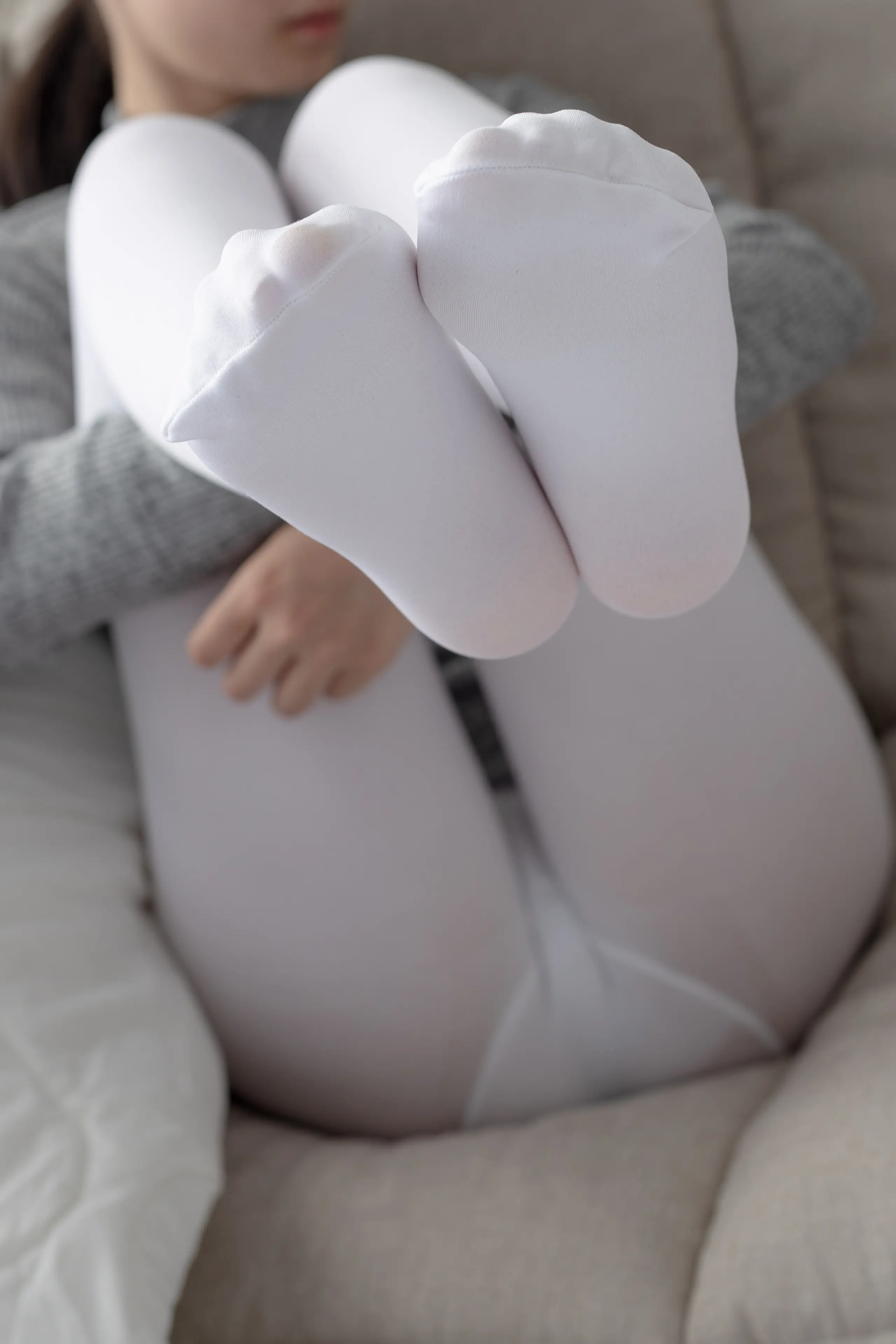 森萝财团 ALPHA 青涩性感 [141P]