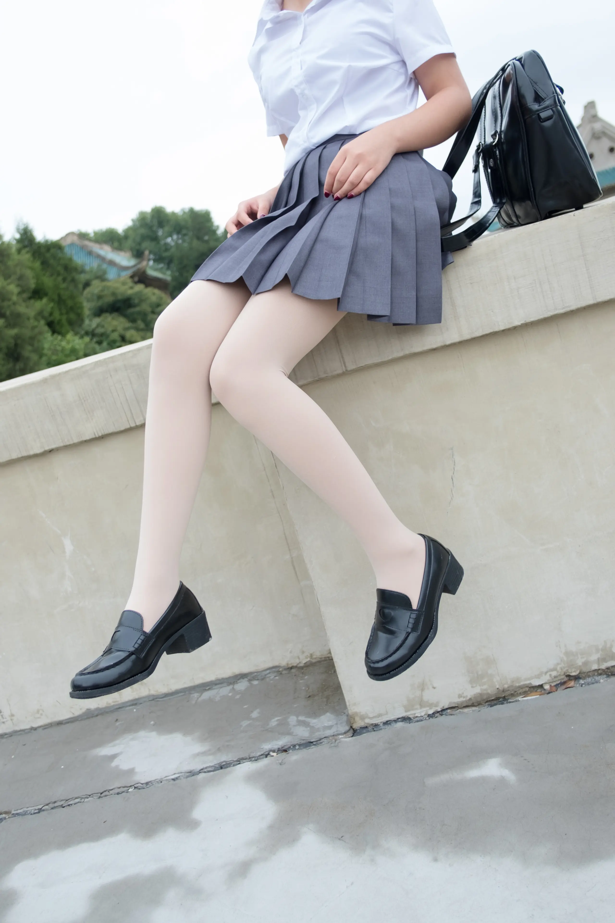 森萝财团 BETA 女生的白衬衣 [75P]