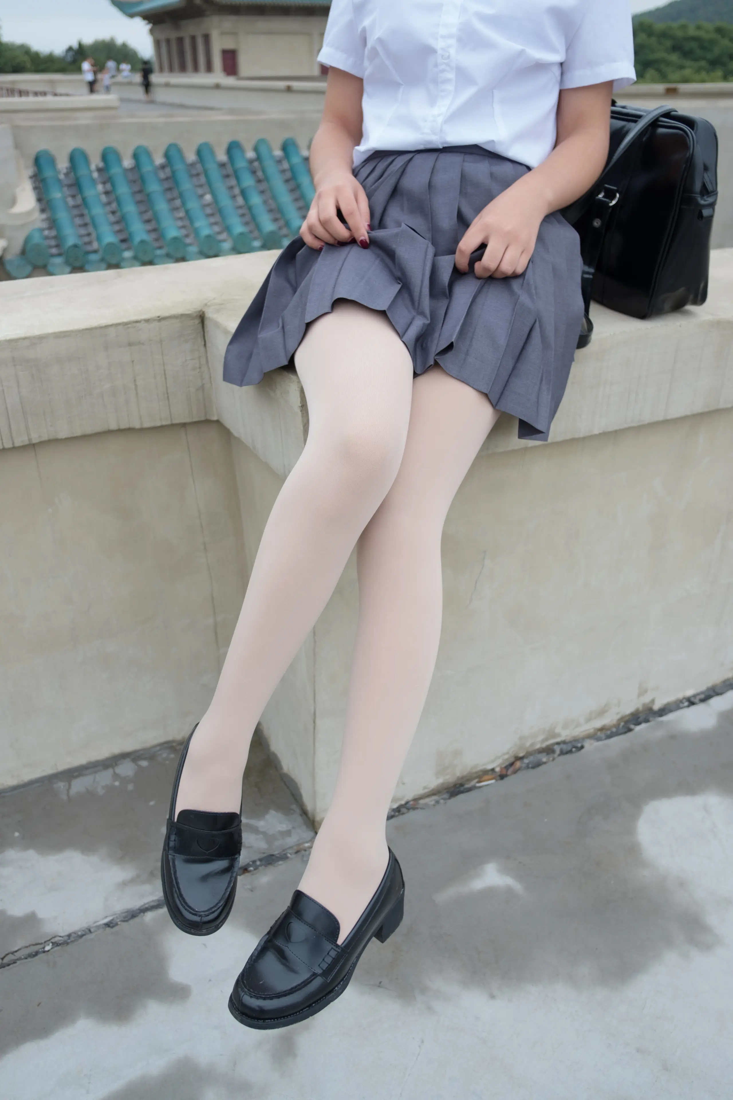 森萝财团 BETA 女生的白衬衣 [75P]