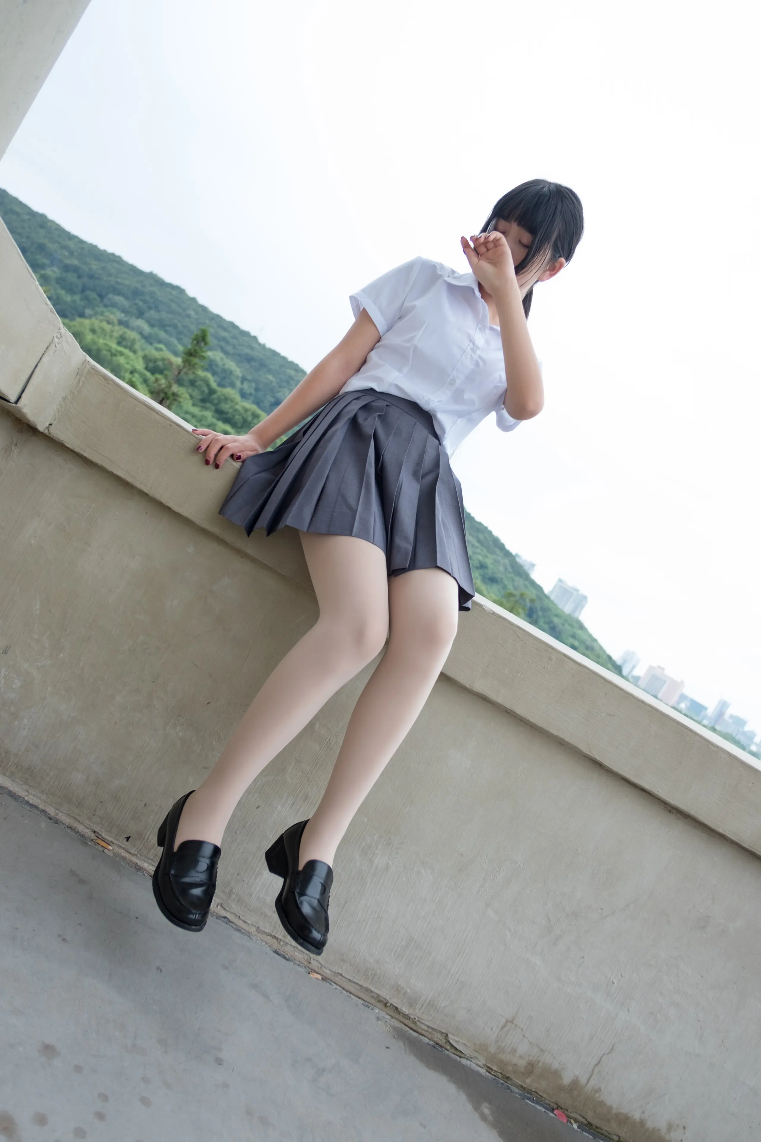 森萝财团 BETA 女生的白衬衣 [75P]