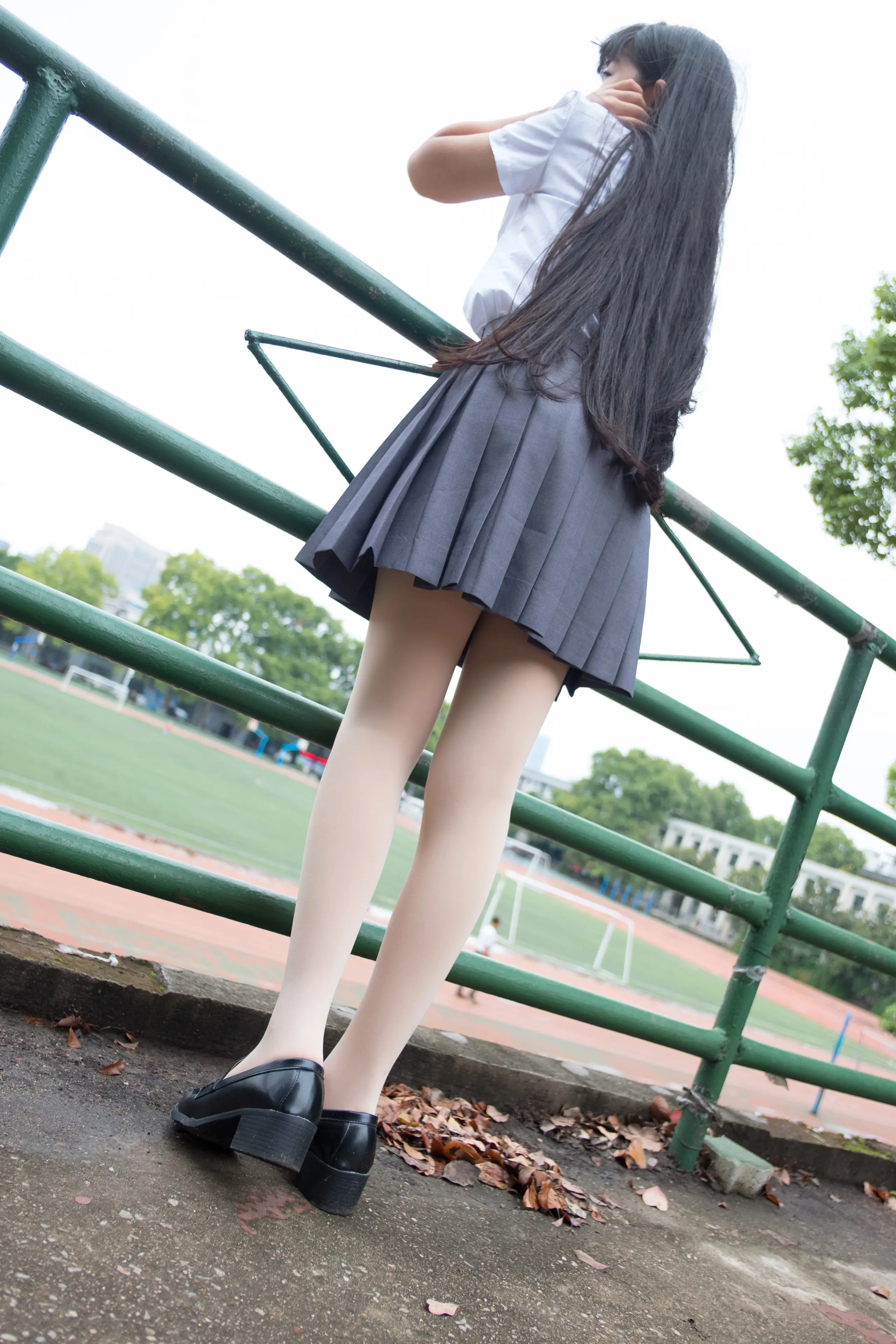 森萝财团 BETA 女生的白衬衣 [75P]