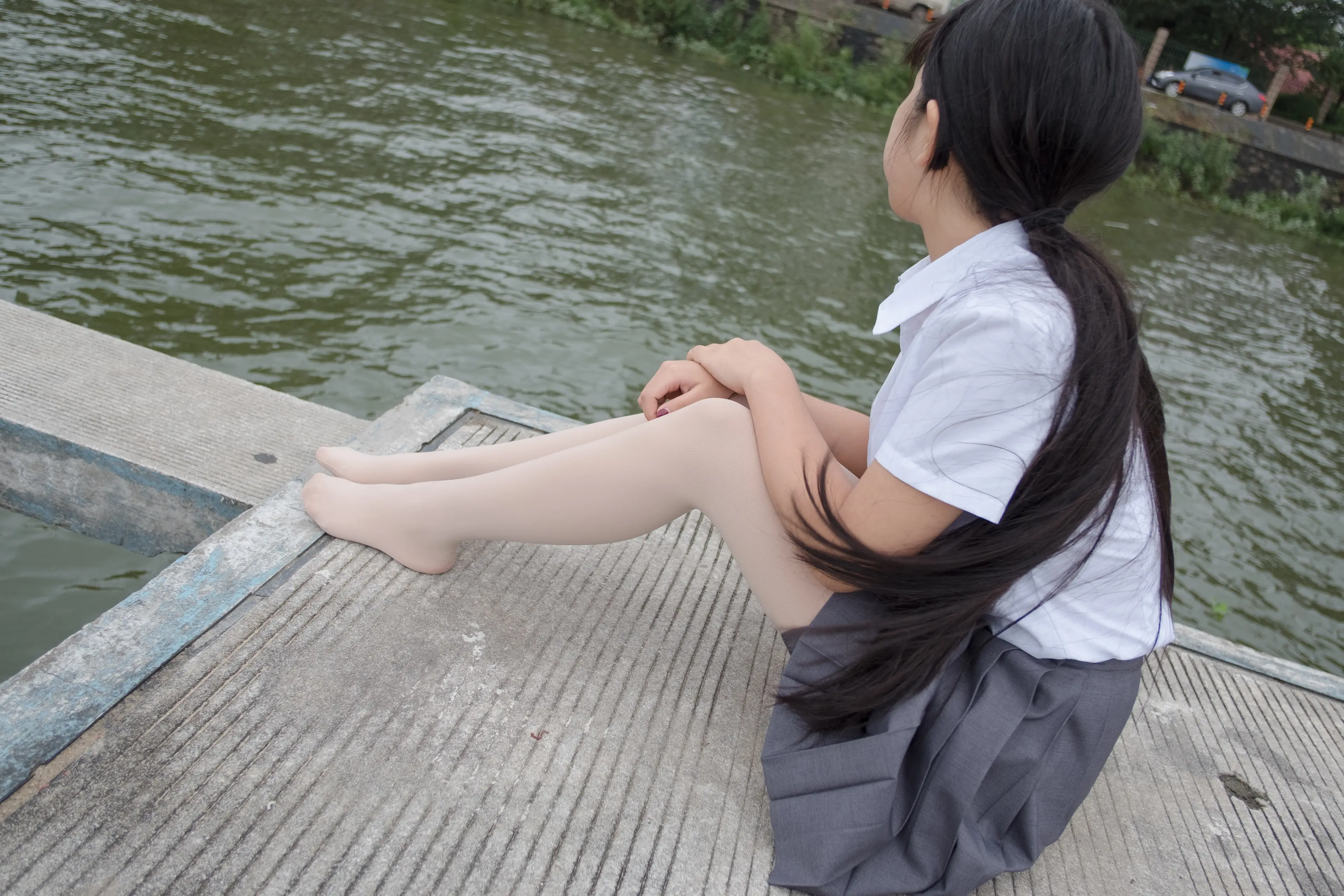 森萝财团 BETA 女生的白衬衣 [75P]