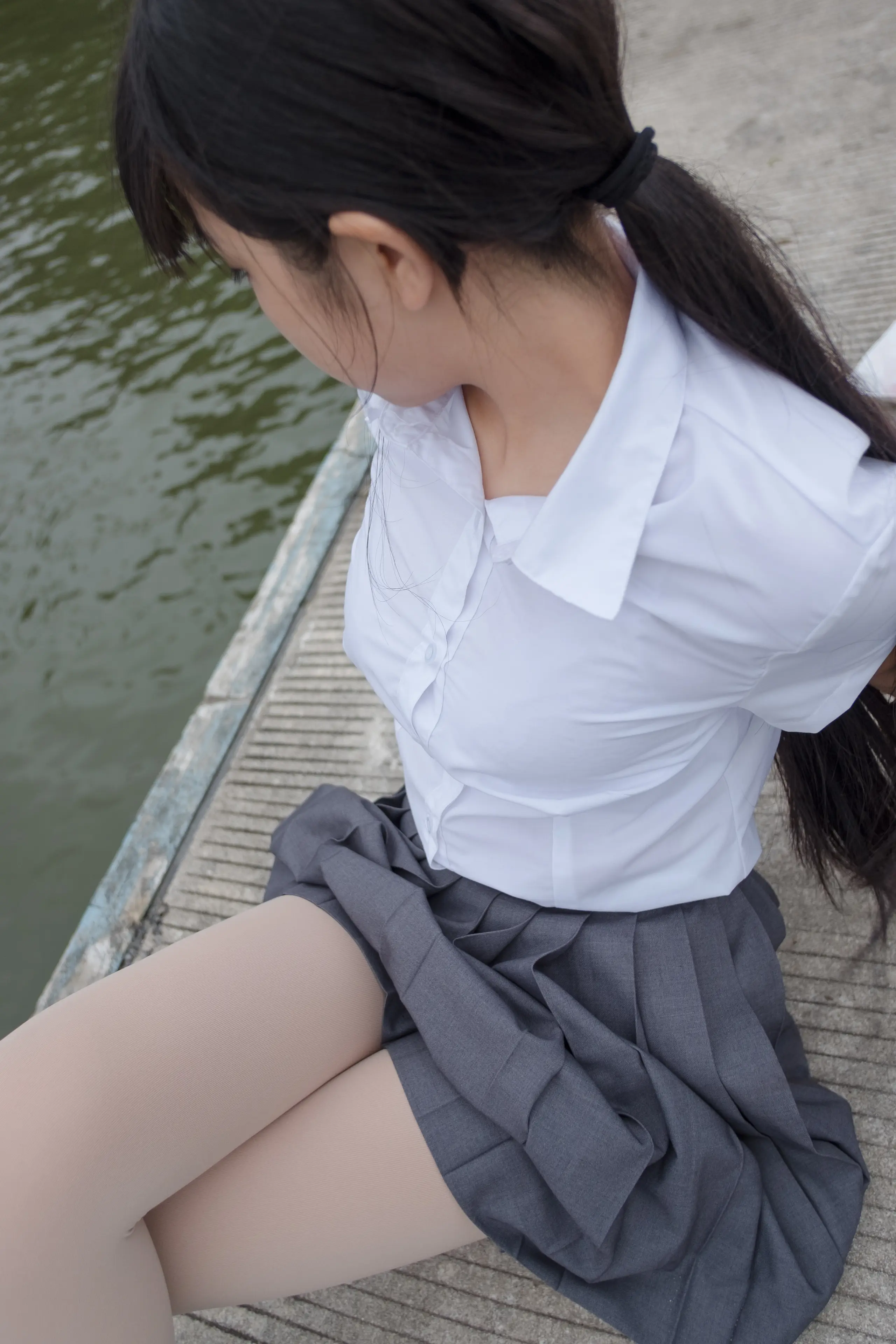 森萝财团 BETA 女生的白衬衣 [75P]