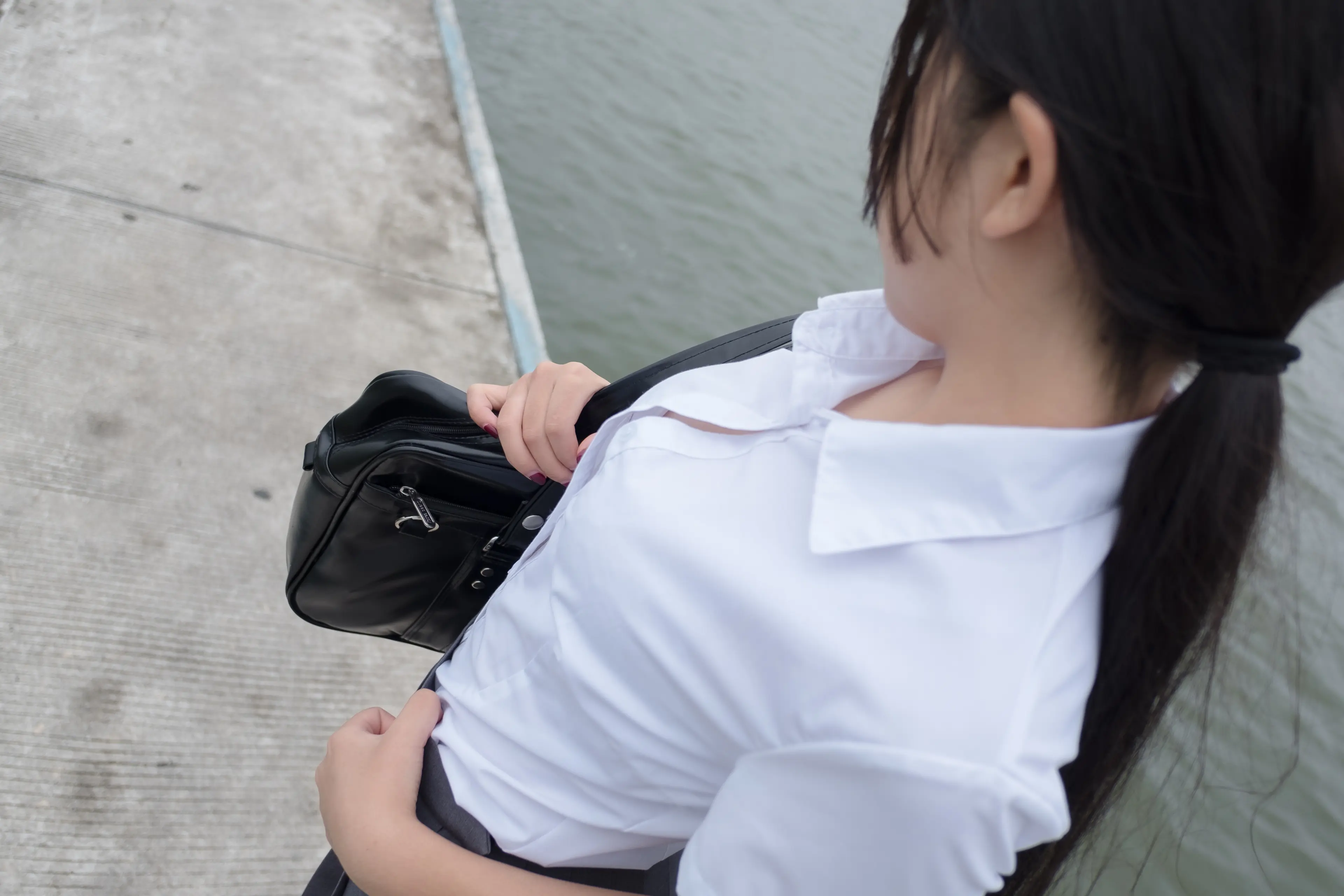 森萝财团 BETA 女生的白衬衣 [75P]