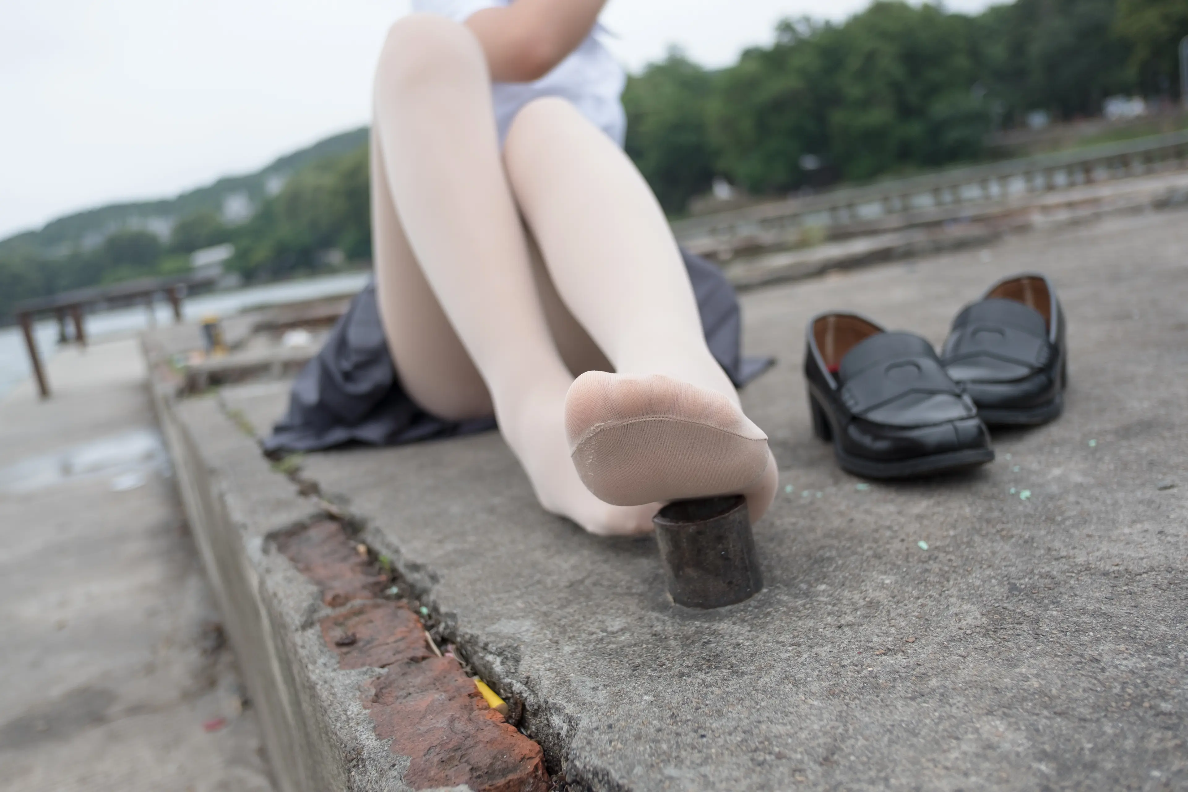 森萝财团 BETA 女生的白衬衣 [75P]