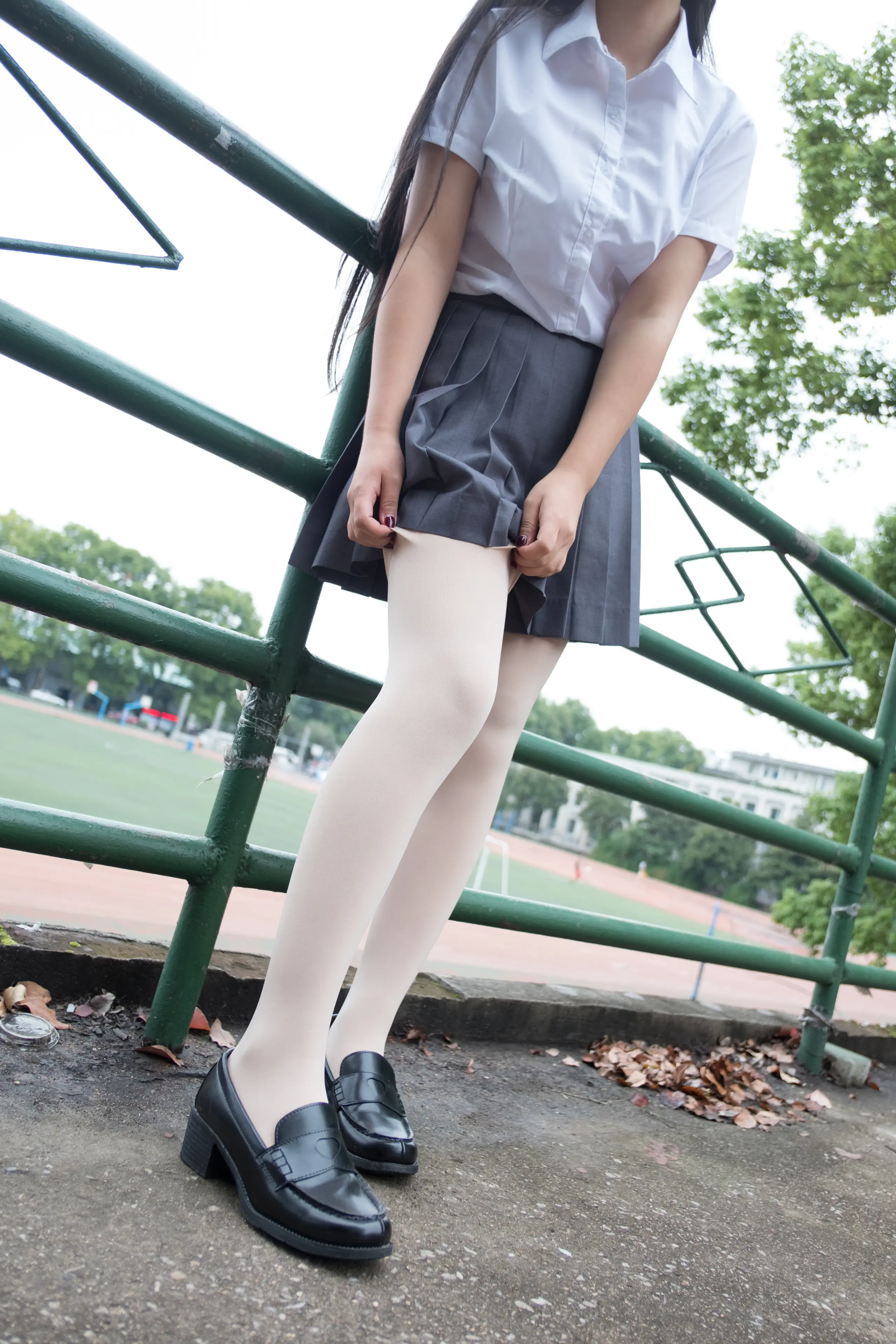 森萝财团 BETA 女生的白衬衣 [75P]