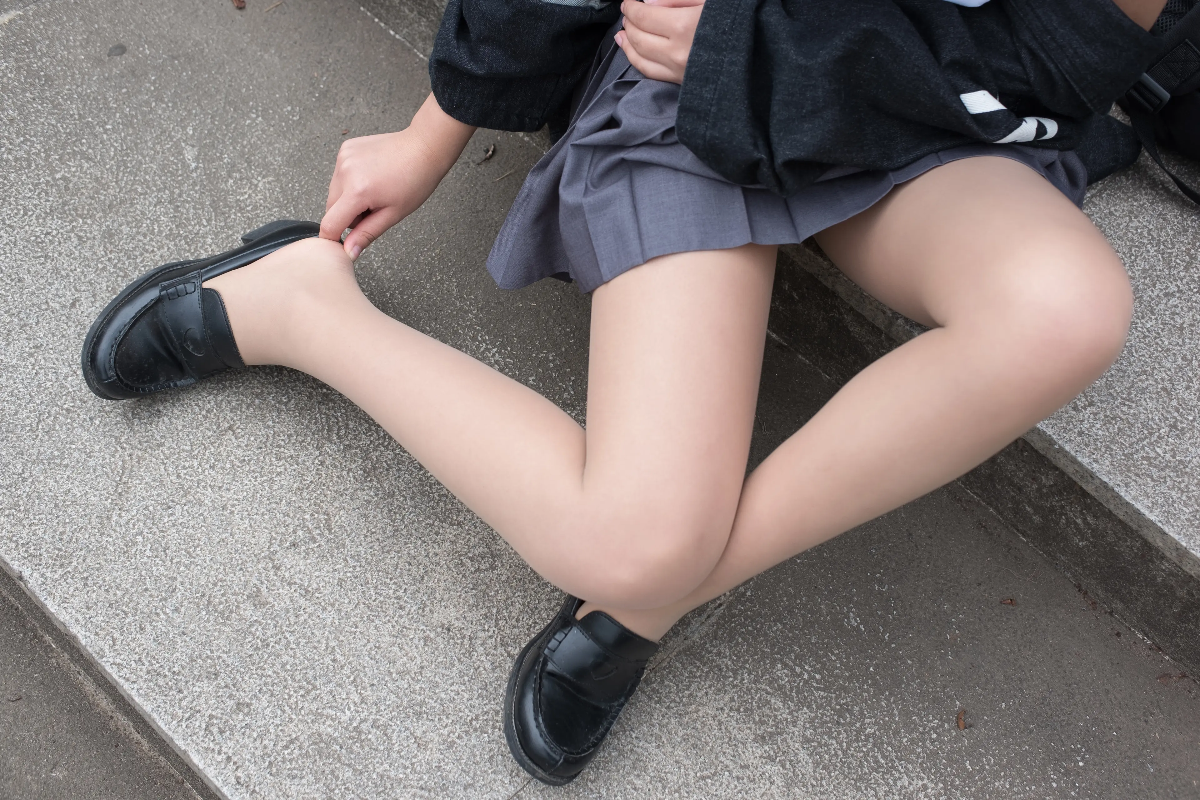 森萝财团 BETA 学妹户外肉丝美足 [87P]