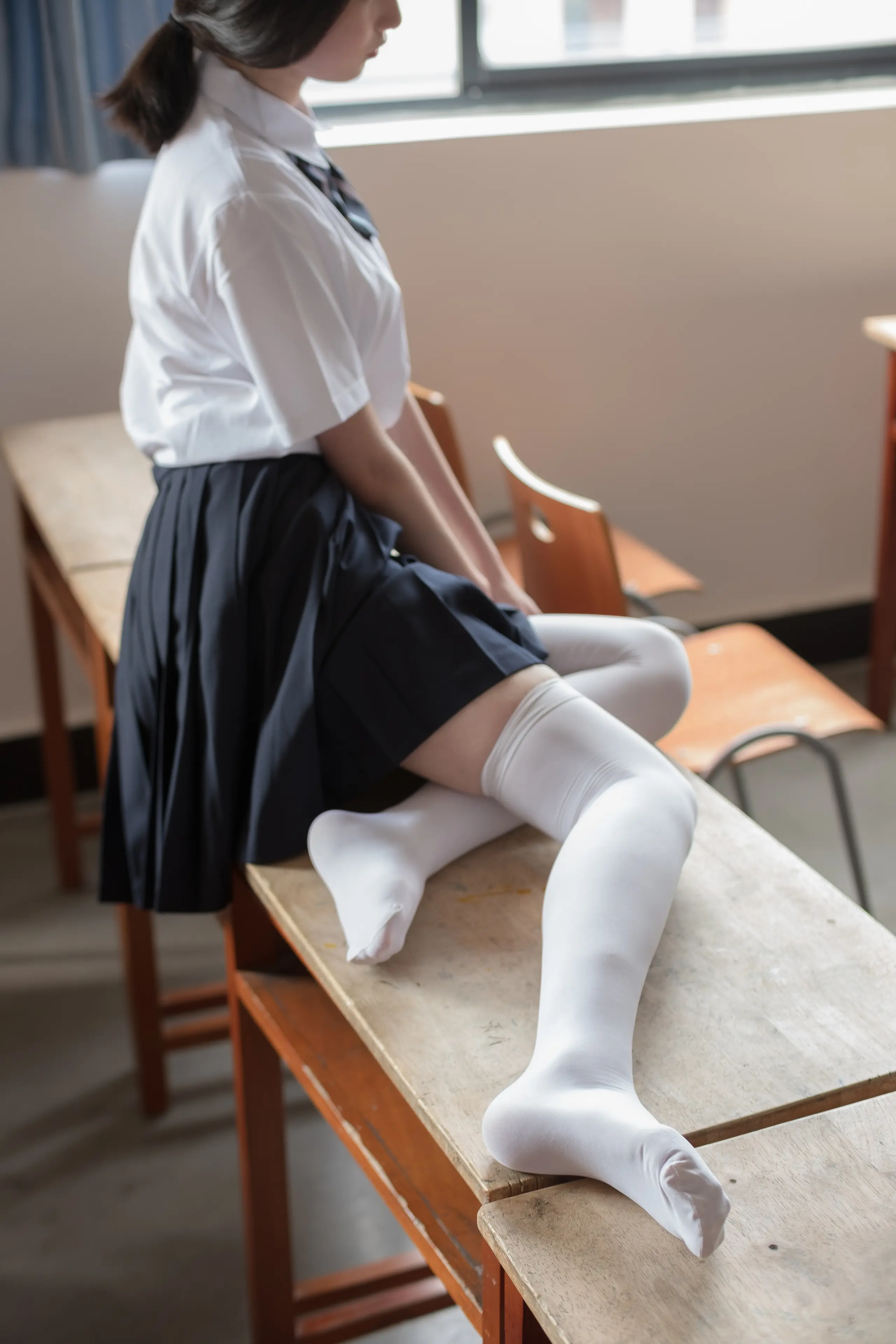 森萝财团 BETA 教室里的JK白丝少女 [66P]