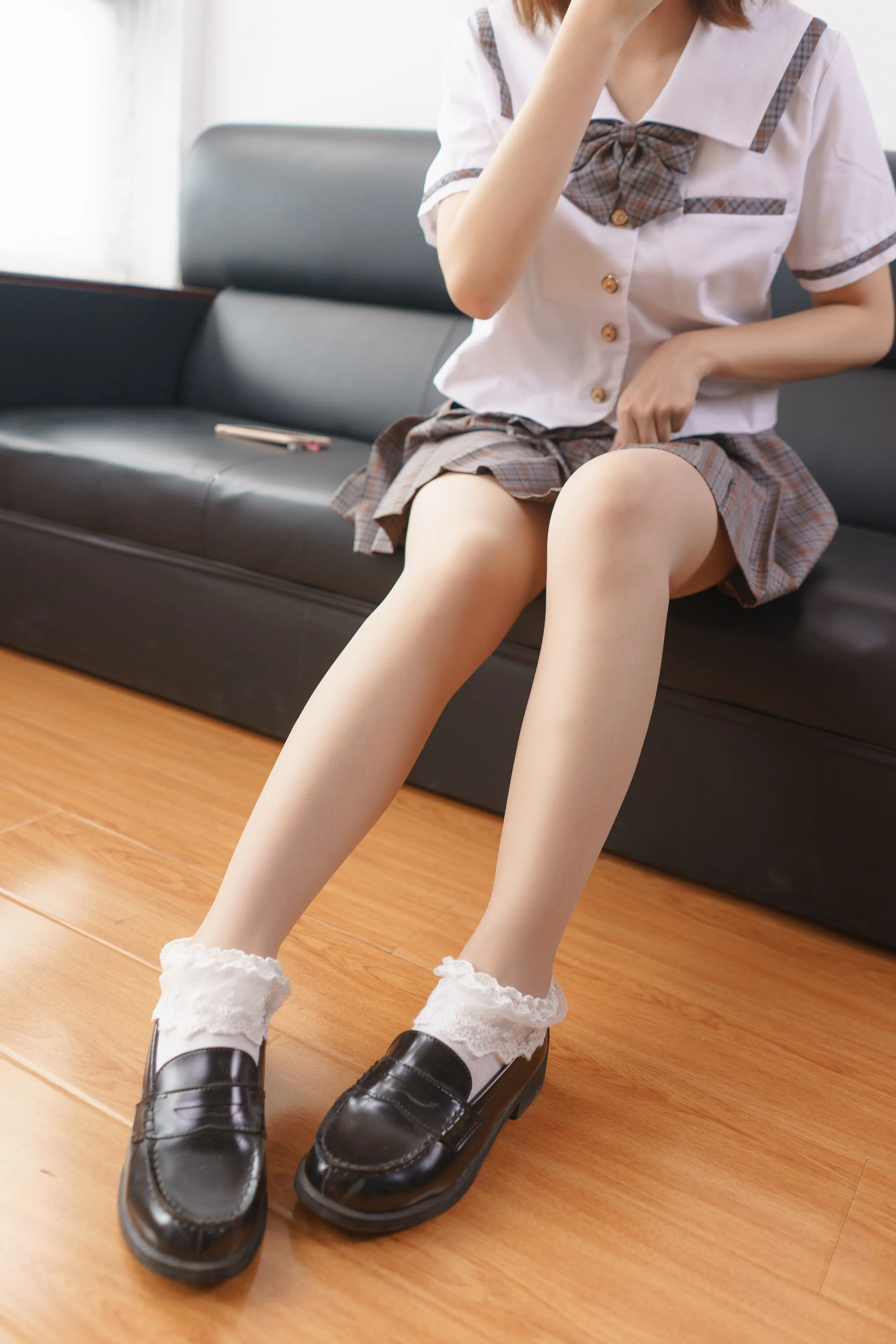 森萝财团 BETA 校服肉丝少女 [101P]