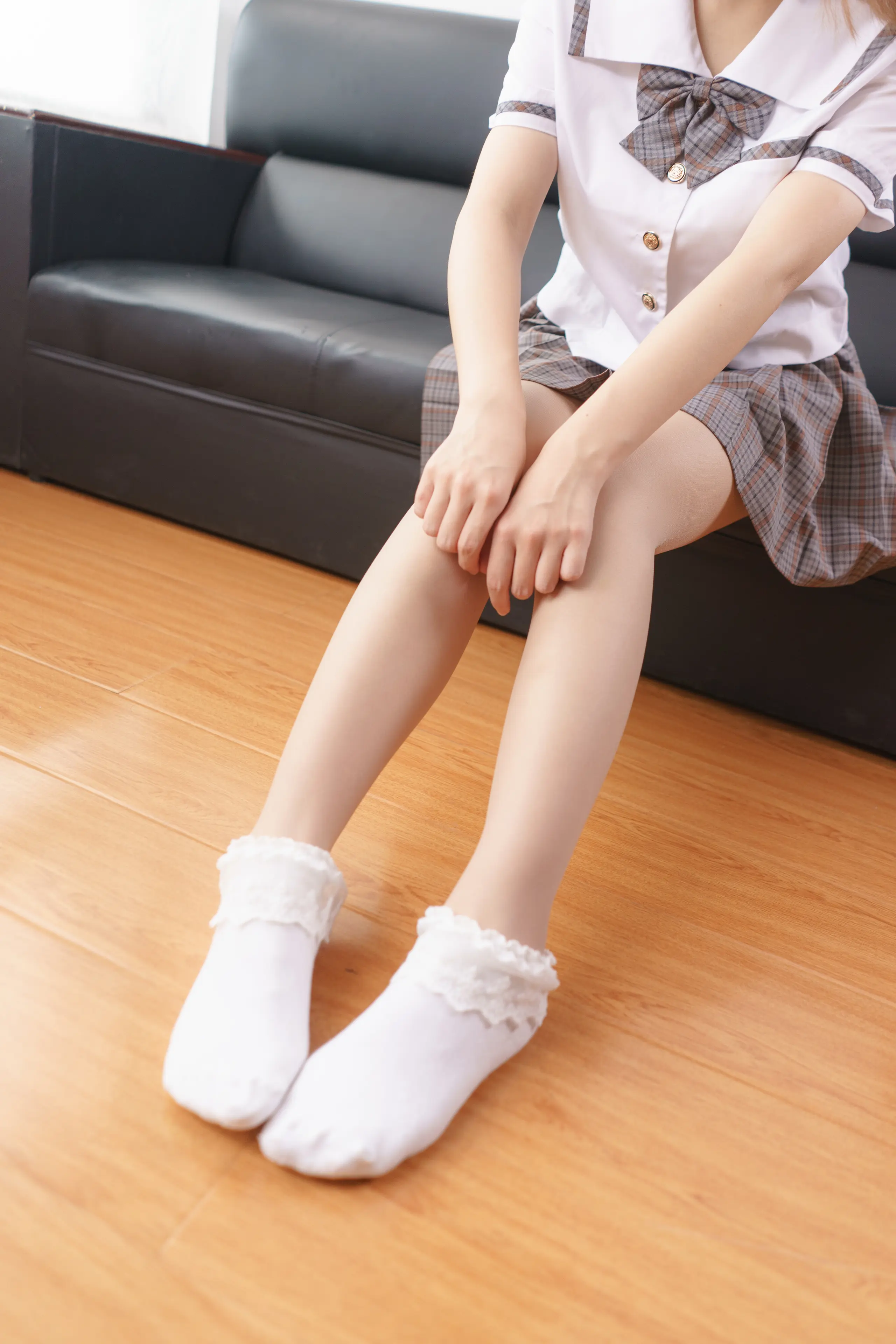 森萝财团 BETA 校服肉丝少女 [101P]