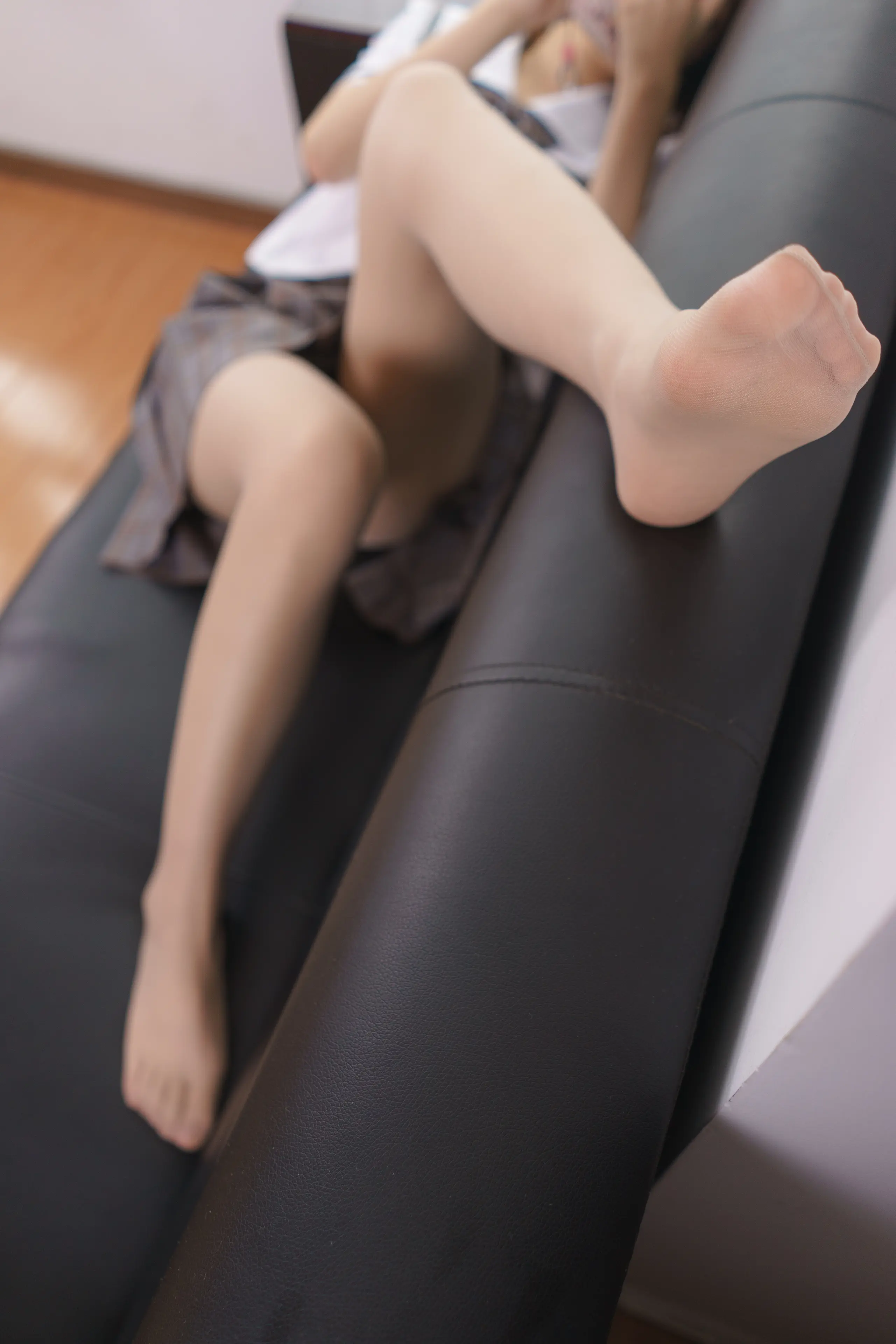 森萝财团 BETA 校服肉丝少女 [101P]