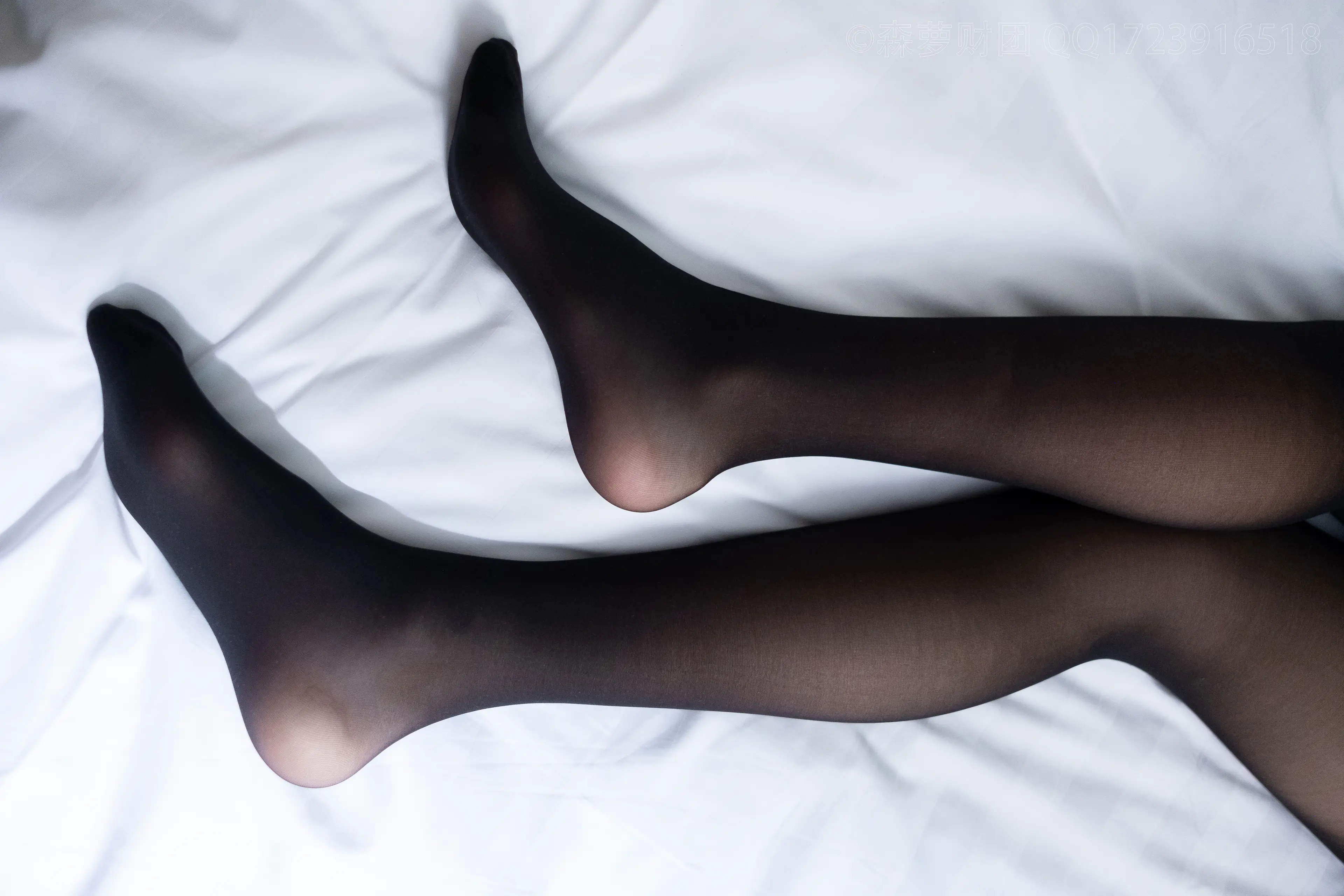 森萝财团 BETA 校服黑丝学妹 [36P]