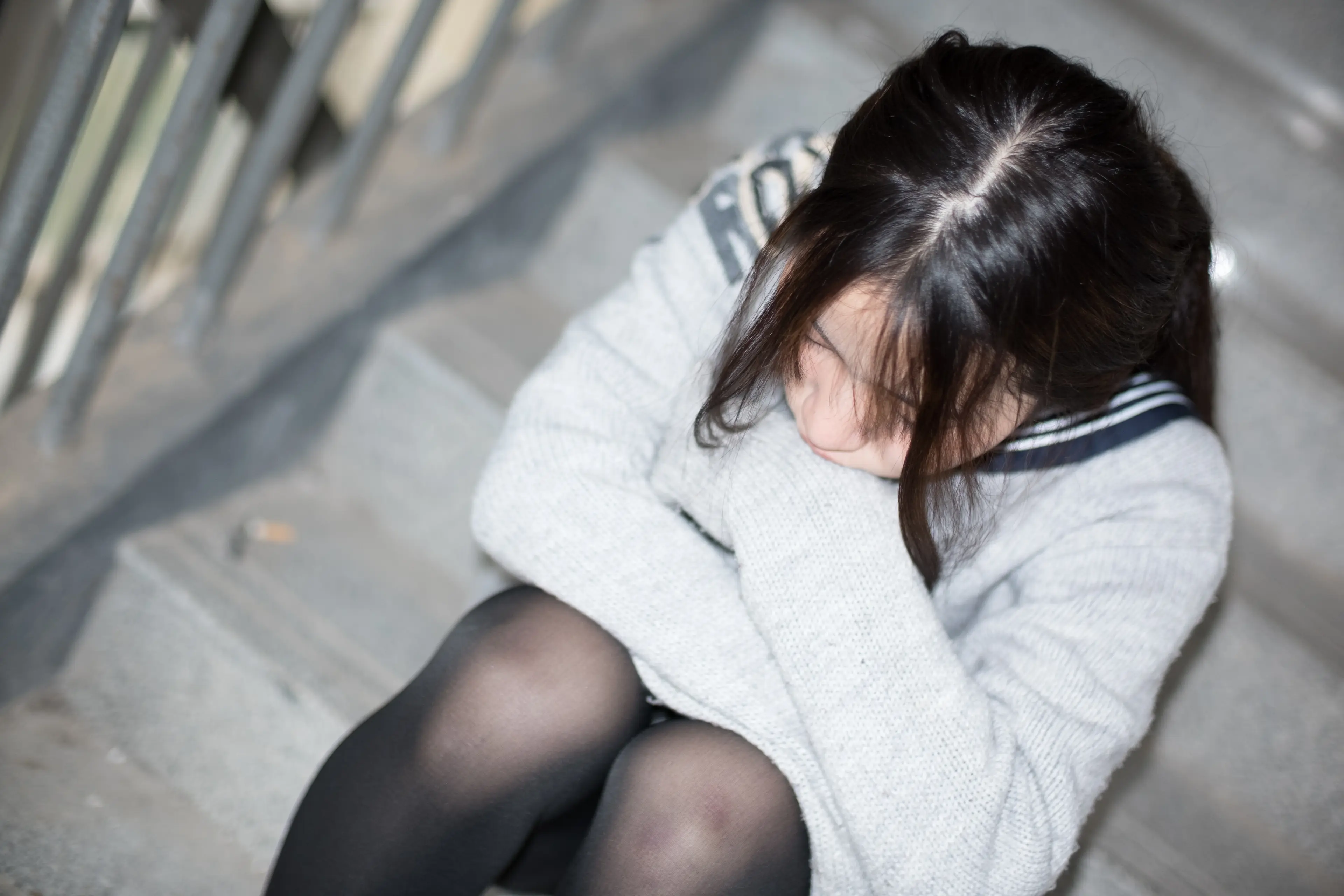 森萝财团 BETA 楼梯间的黑丝小妹 [47P]