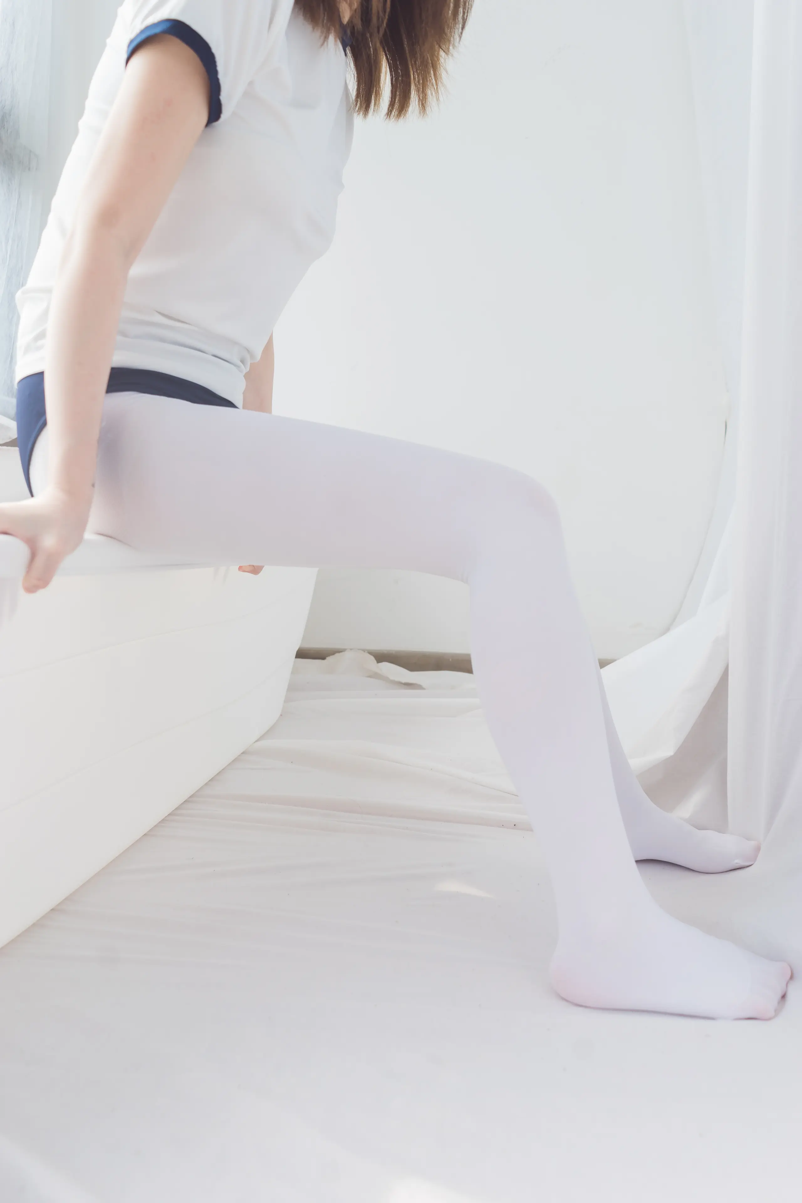 森萝财团 BETA 浴缸白丝 [48P]