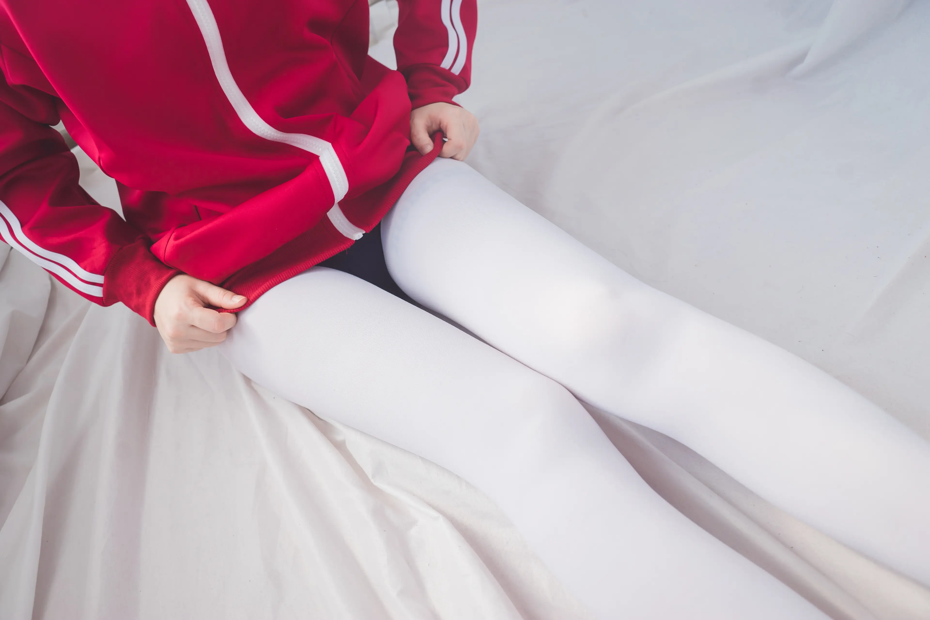 森萝财团 BETA 浴缸白丝 [48P]