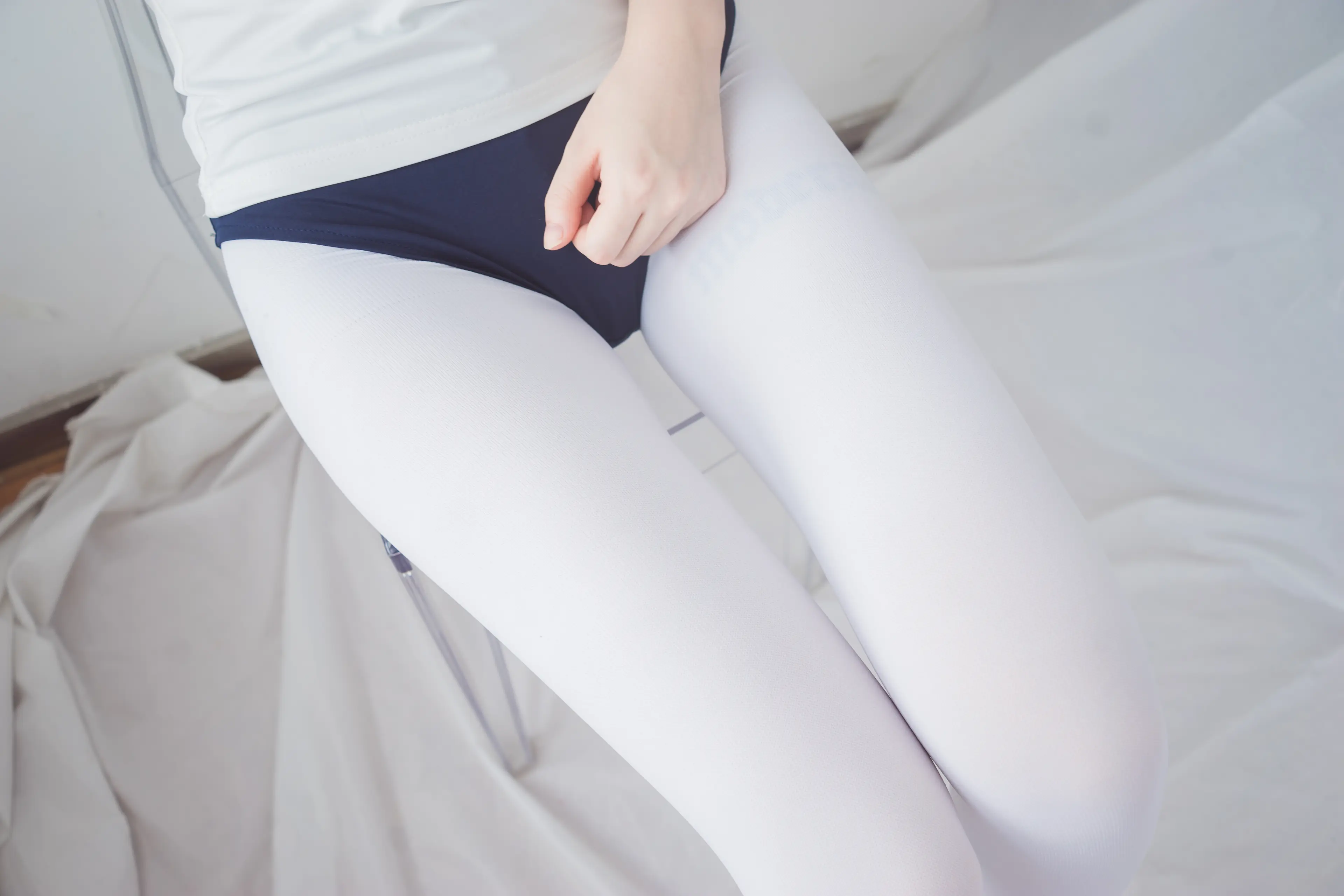 森萝财团 BETA 浴缸白丝 [48P]