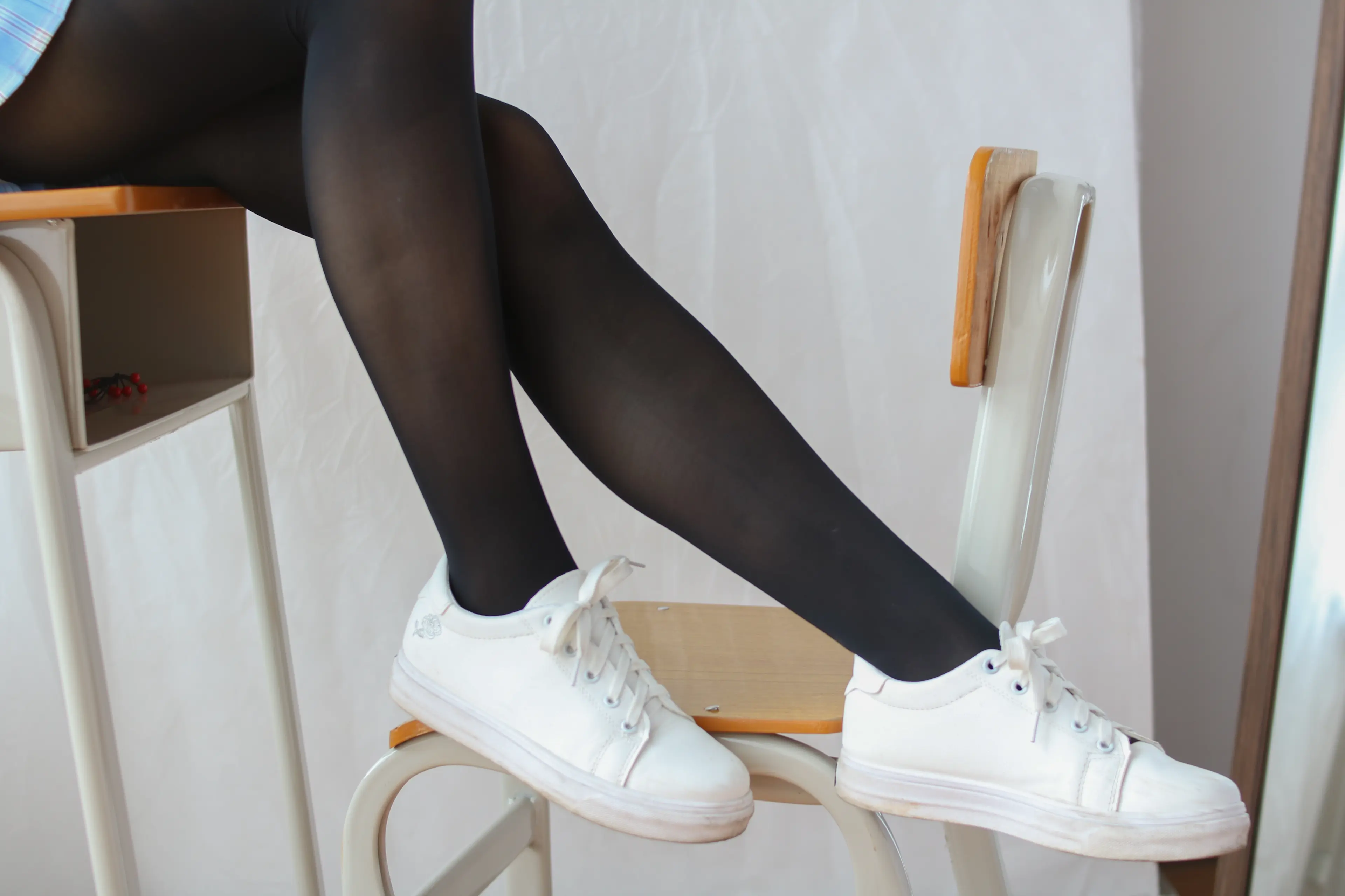 森萝财团 BETA 清新黑丝学生妹 [126P]